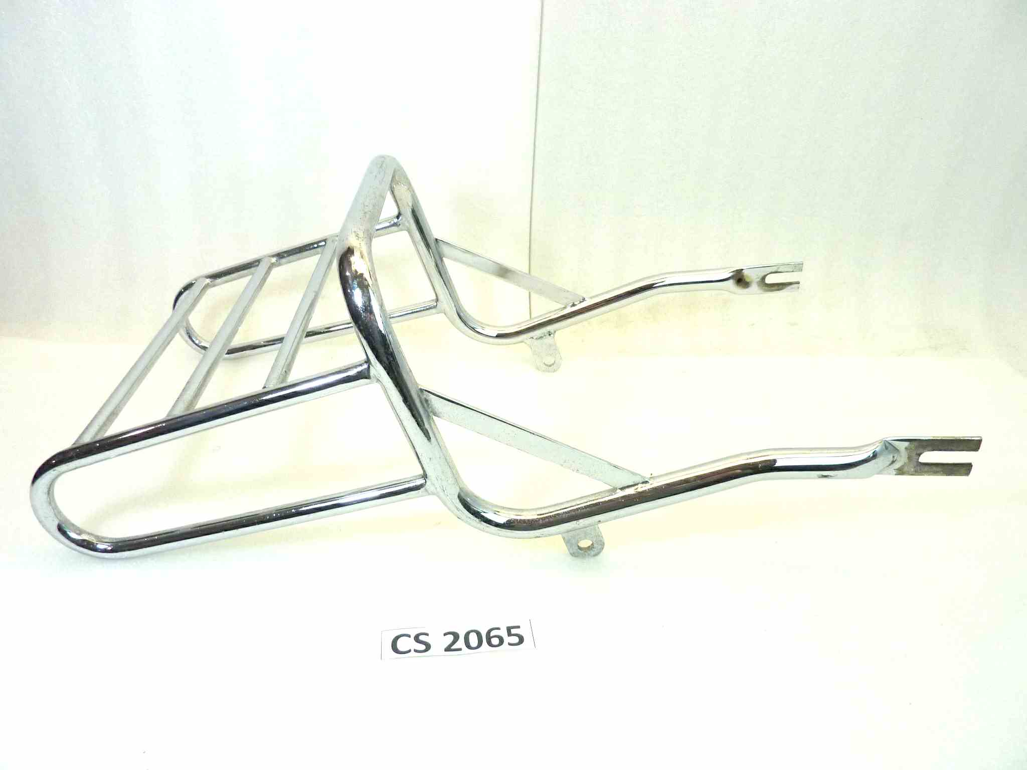 Portapacchi Guzzi lungh tot 58 cm larghezza attacchi anteriore 28,5 cm larghezza attacchi posteriore 25,5 cm - immagine 6