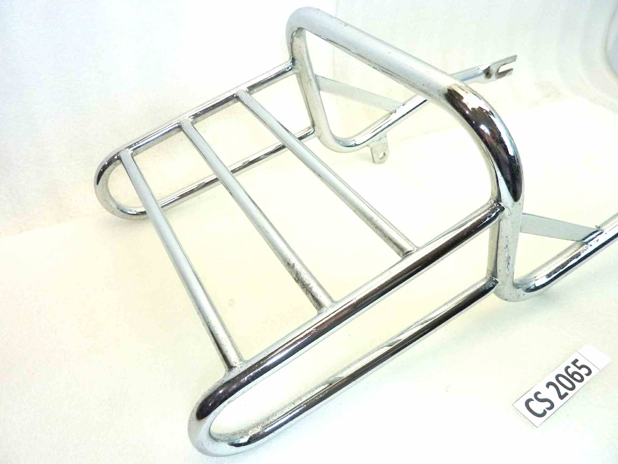 Portapacchi Guzzi lungh tot 58 cm larghezza attacchi anteriore 28,5 cm larghezza attacchi posteriore 25,5 cm - immagine 8