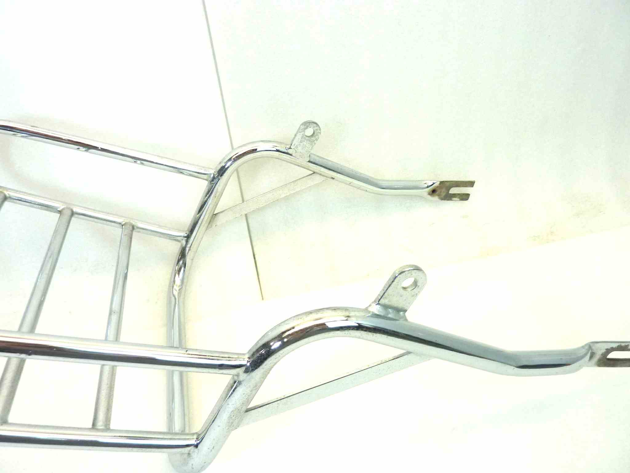 Portapacchi Guzzi lungh tot 58 cm larghezza attacchi anteriore 28,5 cm larghezza attacchi posteriore 25,5 cm - immagine 13