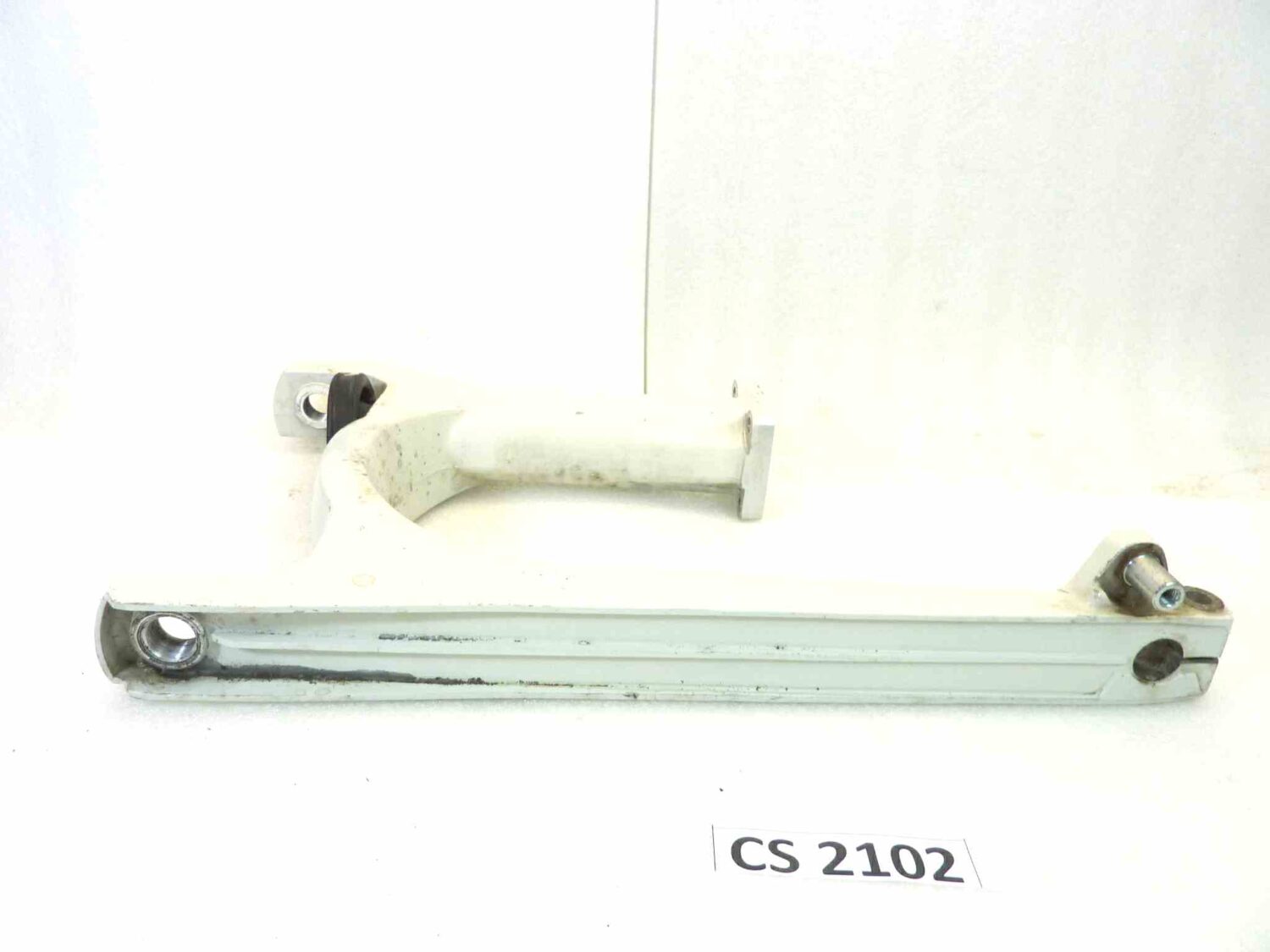 Forcellone posteriore bianco Guzzi V35 II V50 III PA vigili interasse 41 cm cod 19540200 - immagine 3