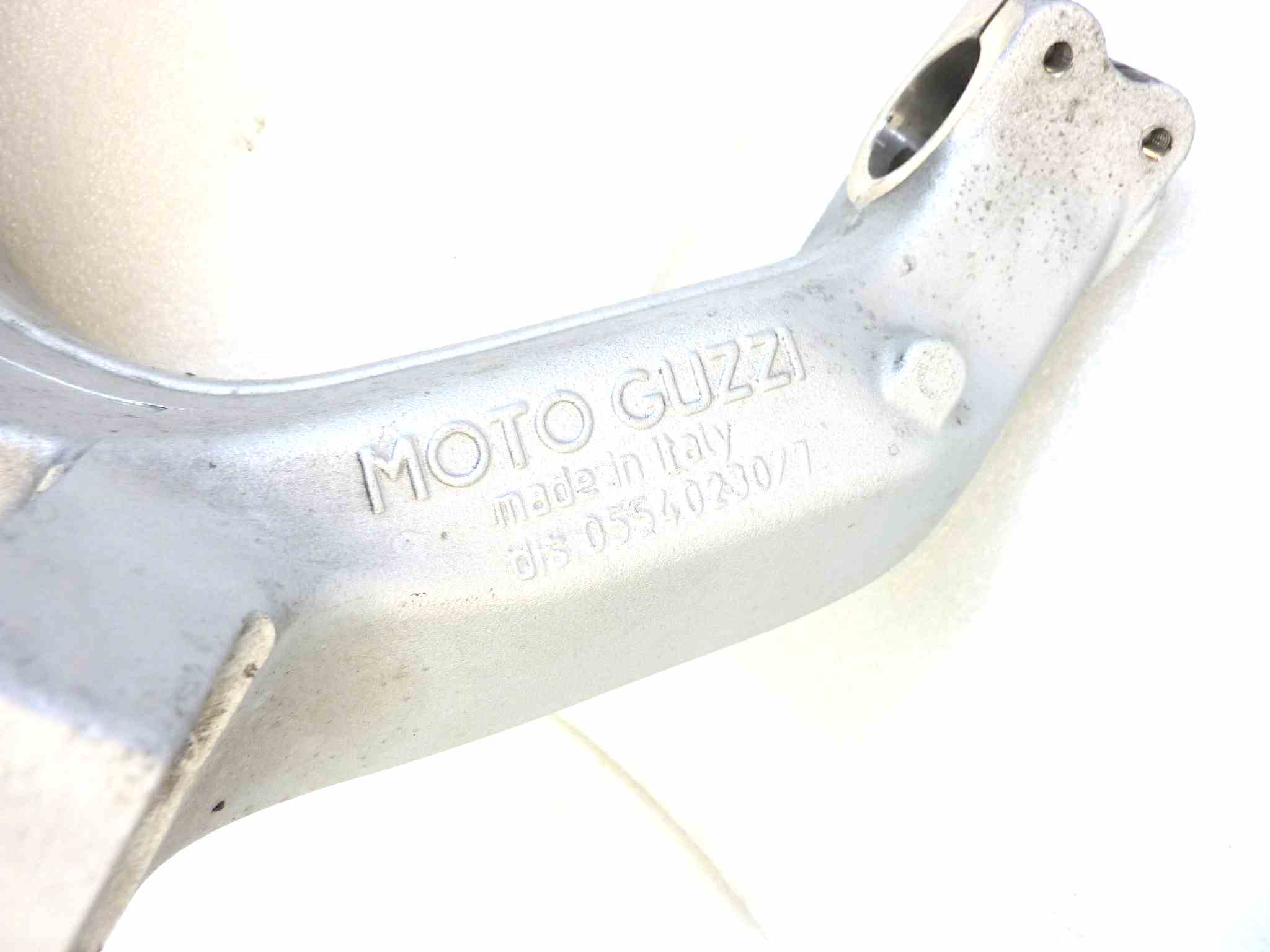 Forcellone posteriore Guzzi Moto Guzzi Breva 1100 1200 - Griso 1100 2005-2011 - Norge 850 1200 2007-2011 - Stelvio 1200 2011-2017 cod 05540230 - immagine 14