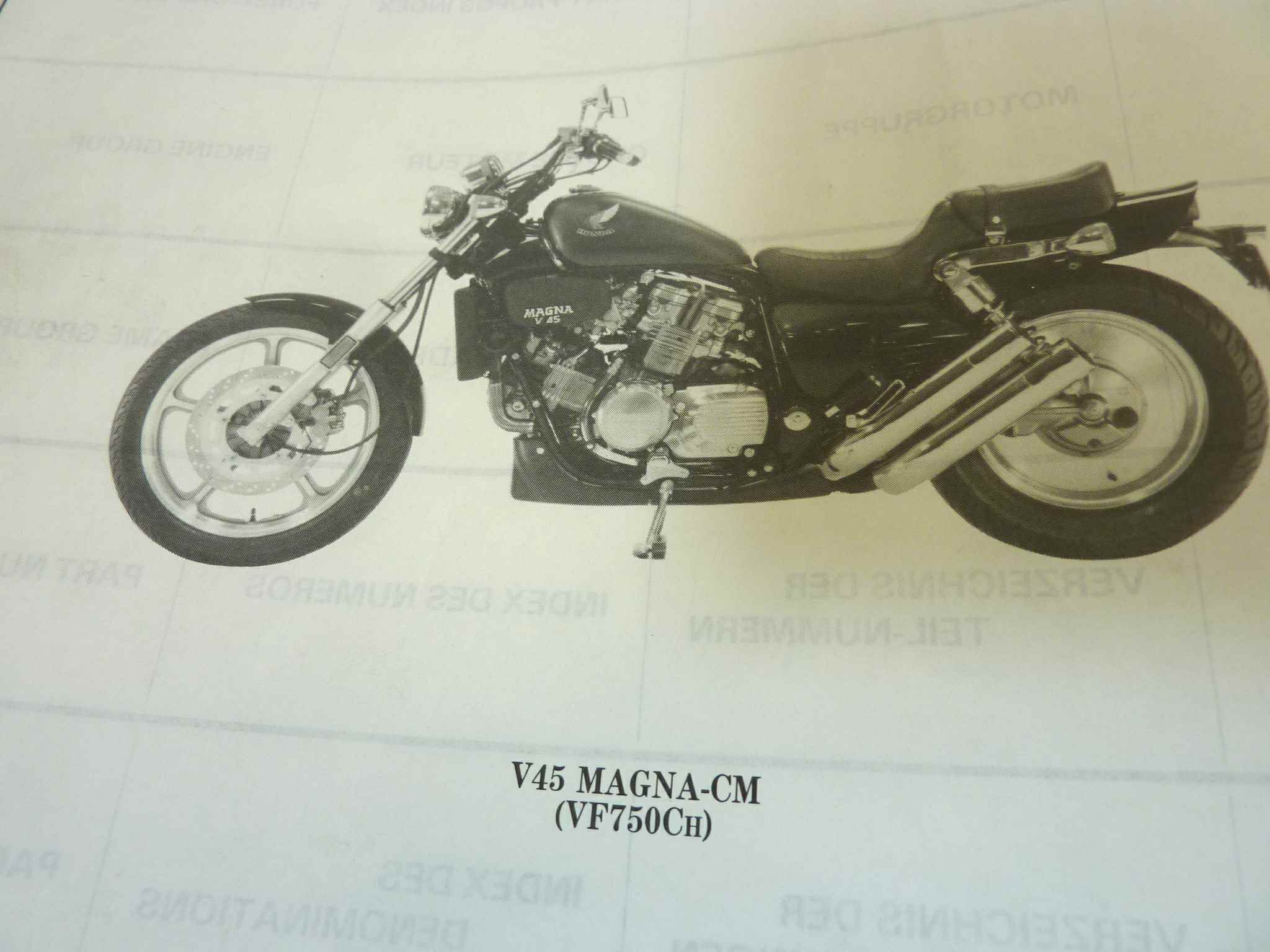 Catalogo parti ricambio Honda VF750C V45 Magna 2 ricambi ORIGINALE eng fra ger esp Parts Catalog dim 21,5 x 28,5 cm - immagine 6