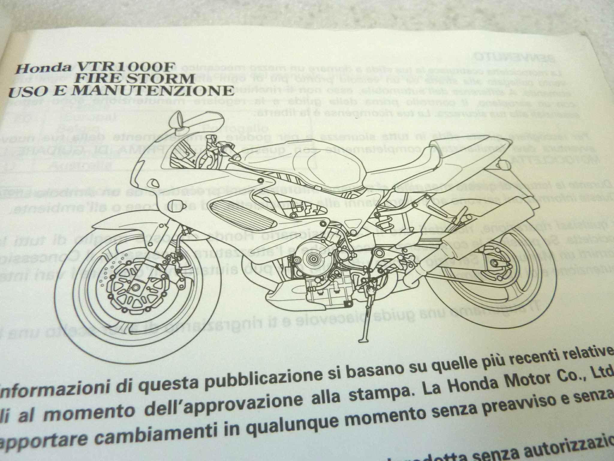 Libretto uso e manutenzione Honda VTR1000F Firestorm manuale utente ORIGINALE ita esp dim 15 x 10,5 cm - immagine 6