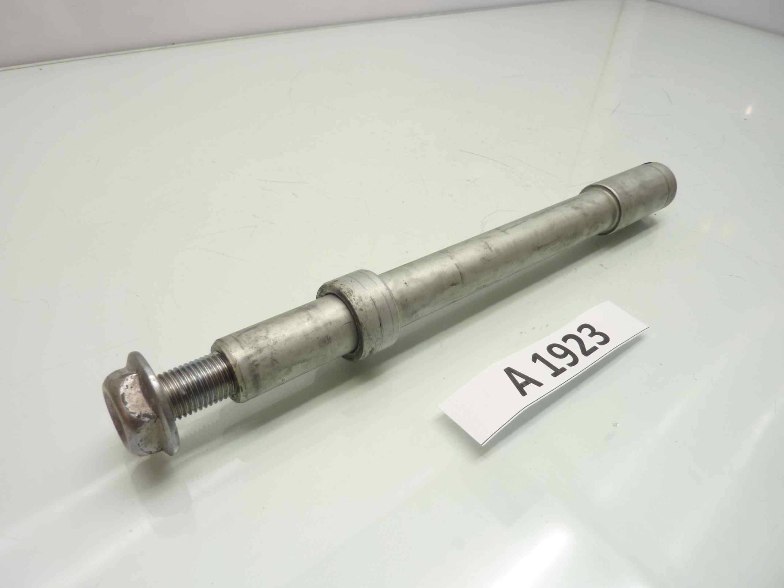 Honda Hornet 600 S 02-04 perno ruota anteriore - immagine 2