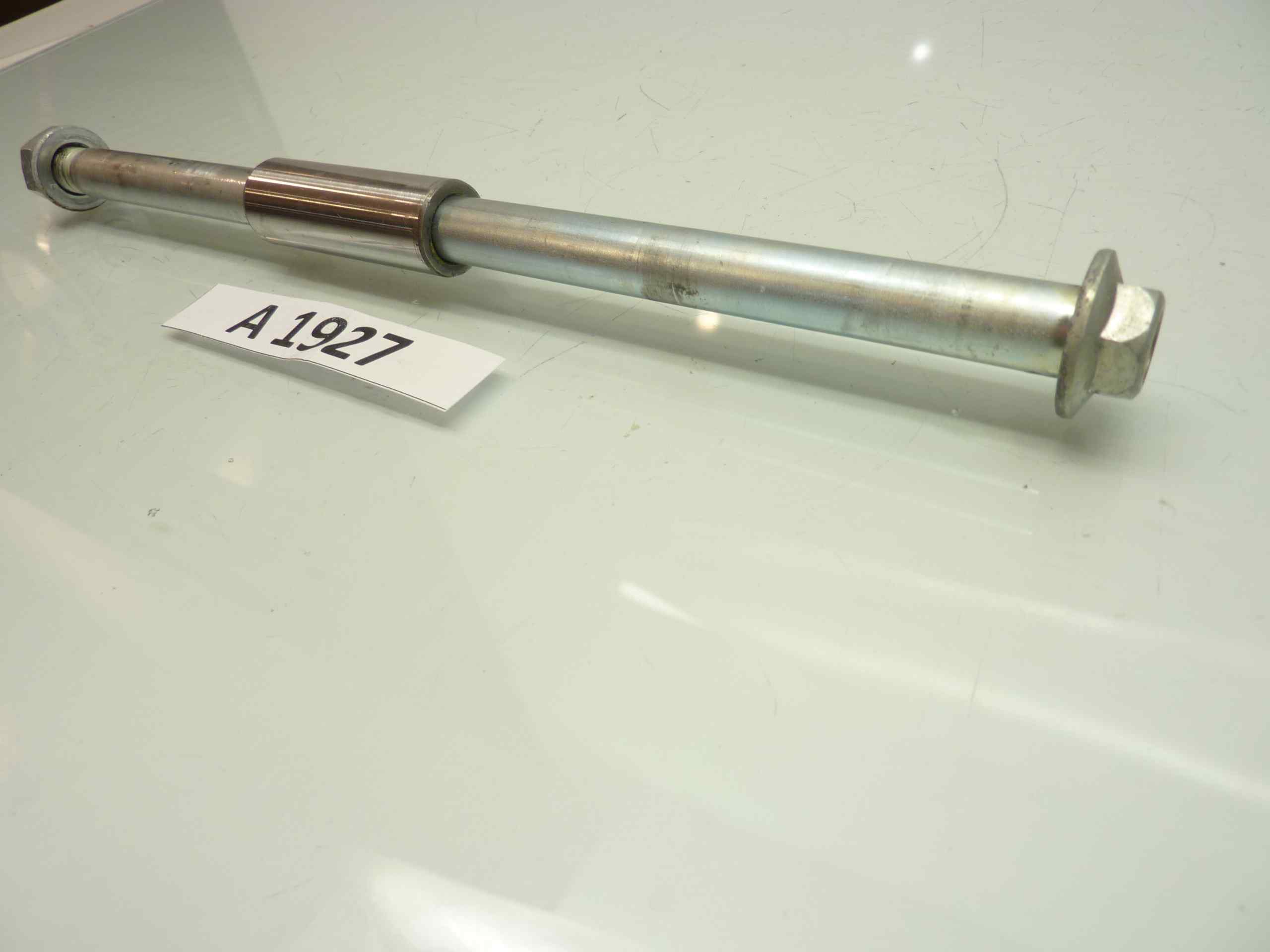 Honda Hornet 600 S 02-04 perno forcellone posteriore - immagine 3