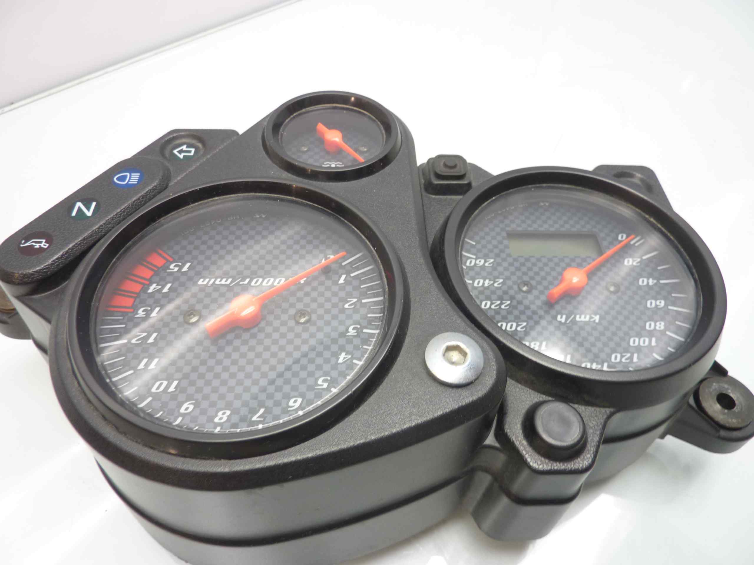 Honda Hornet 600 S 02-04 strumentazione contachilometri contagiri - immagine 8