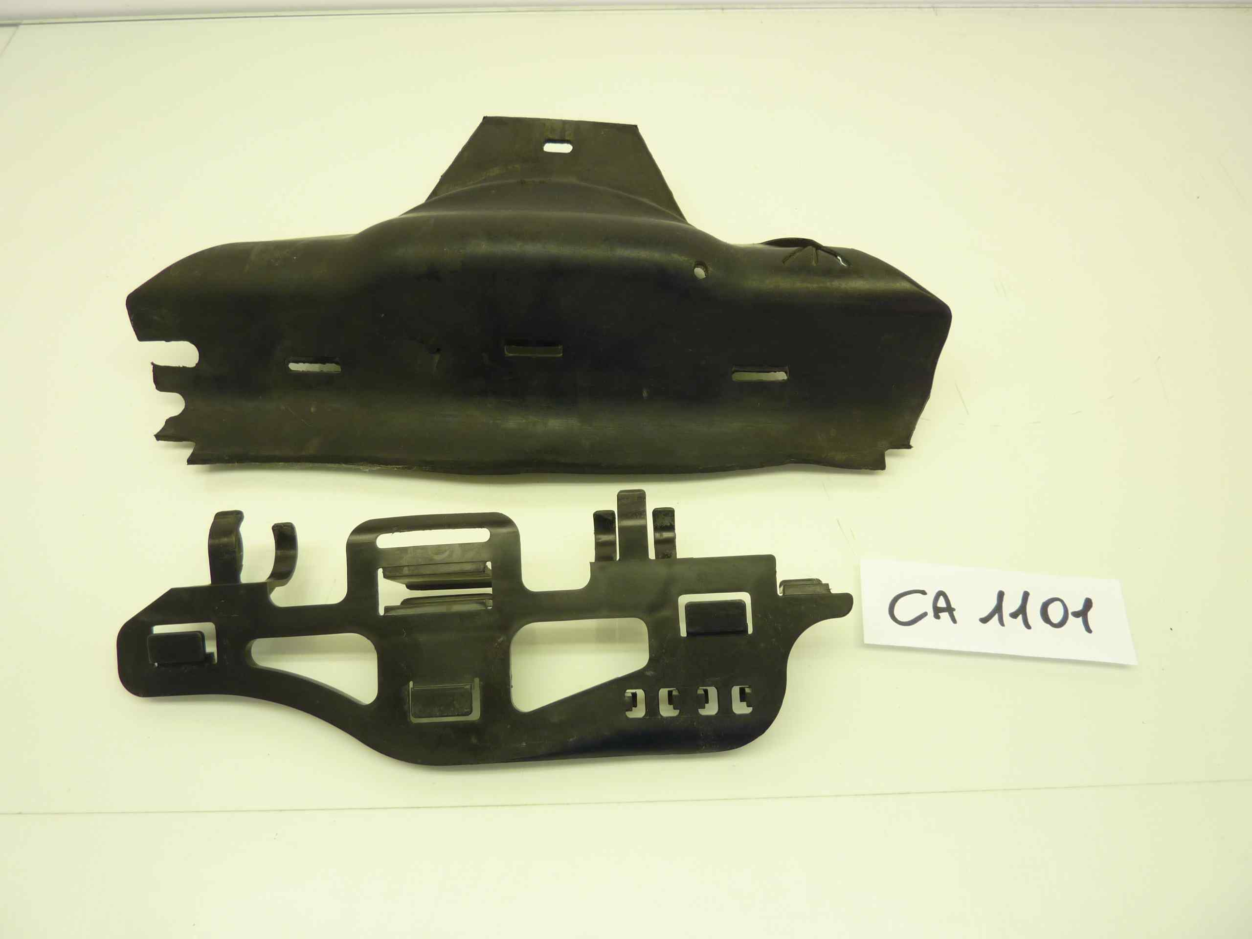 HONDA CBR 600 F 91-98 gomma e staffa cruscotto anteriore