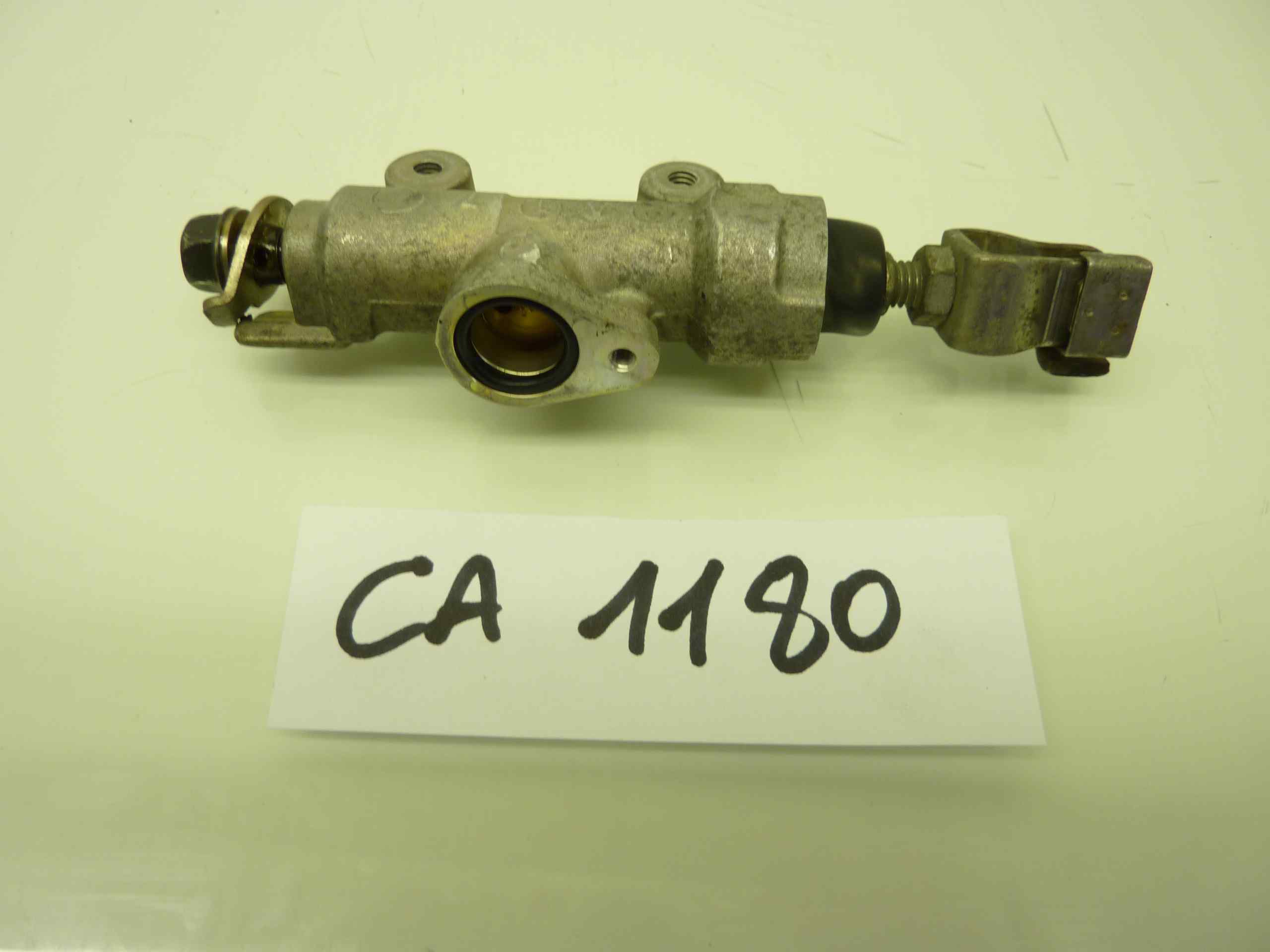 HONDA VFR 750 F 90-93 pompa freno posteriore 2A17