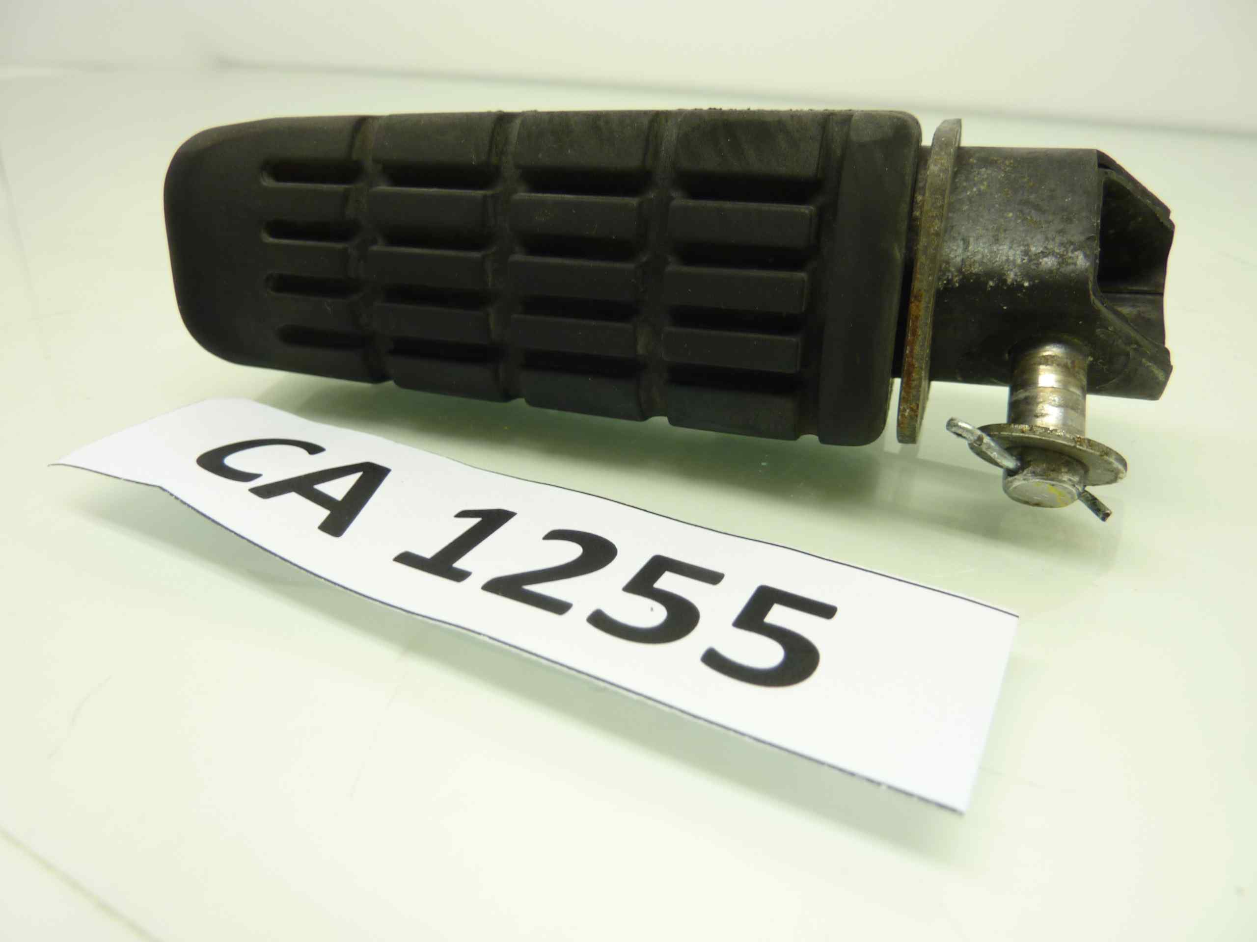 HONDA CBX 750 F 84-86 pedalino poggiapiedi posteriore destro - immagine 5