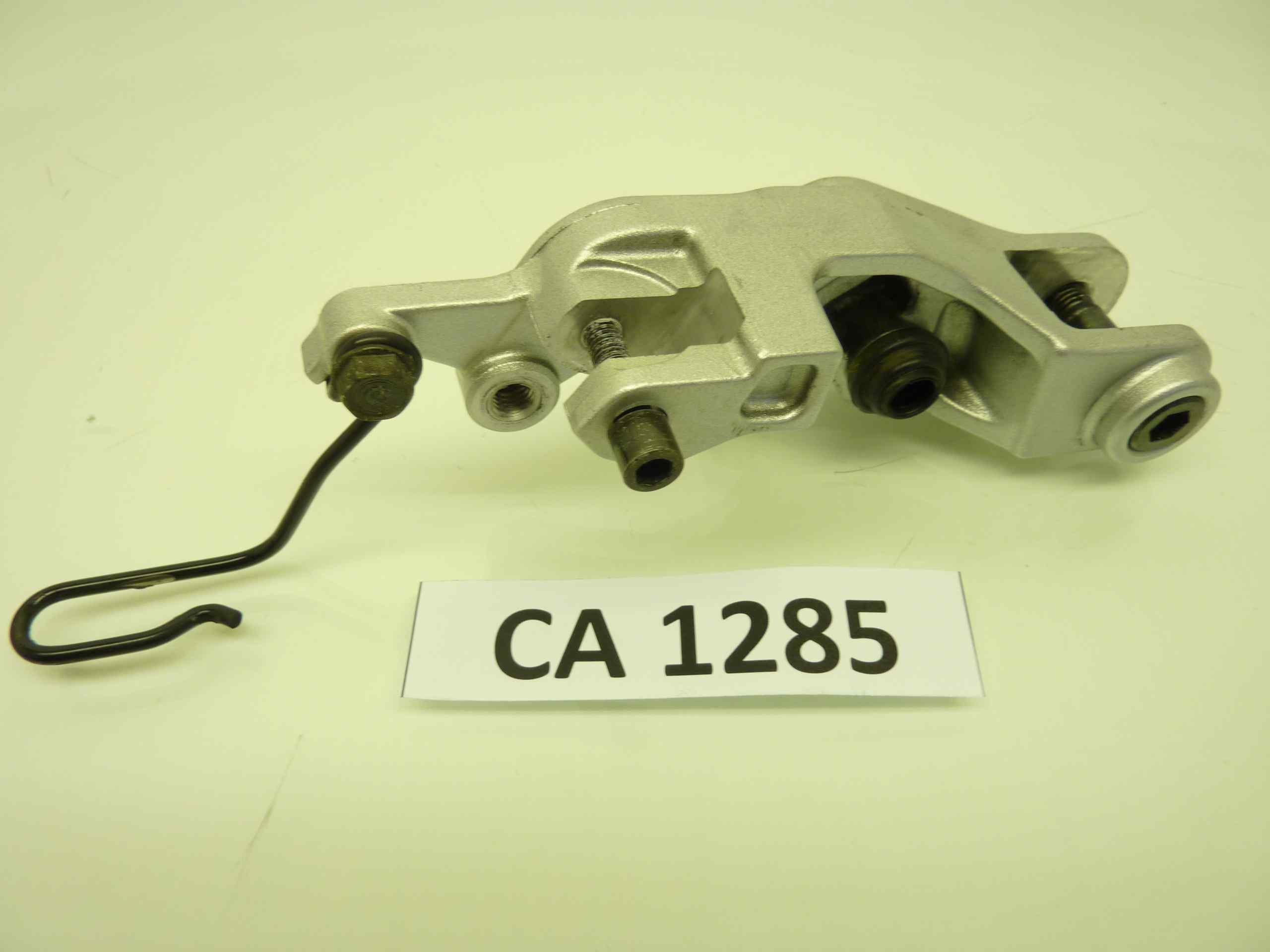 HONDA CBX 750 F 84-86 staffa supporto pinza freno ant destra - immagine 2