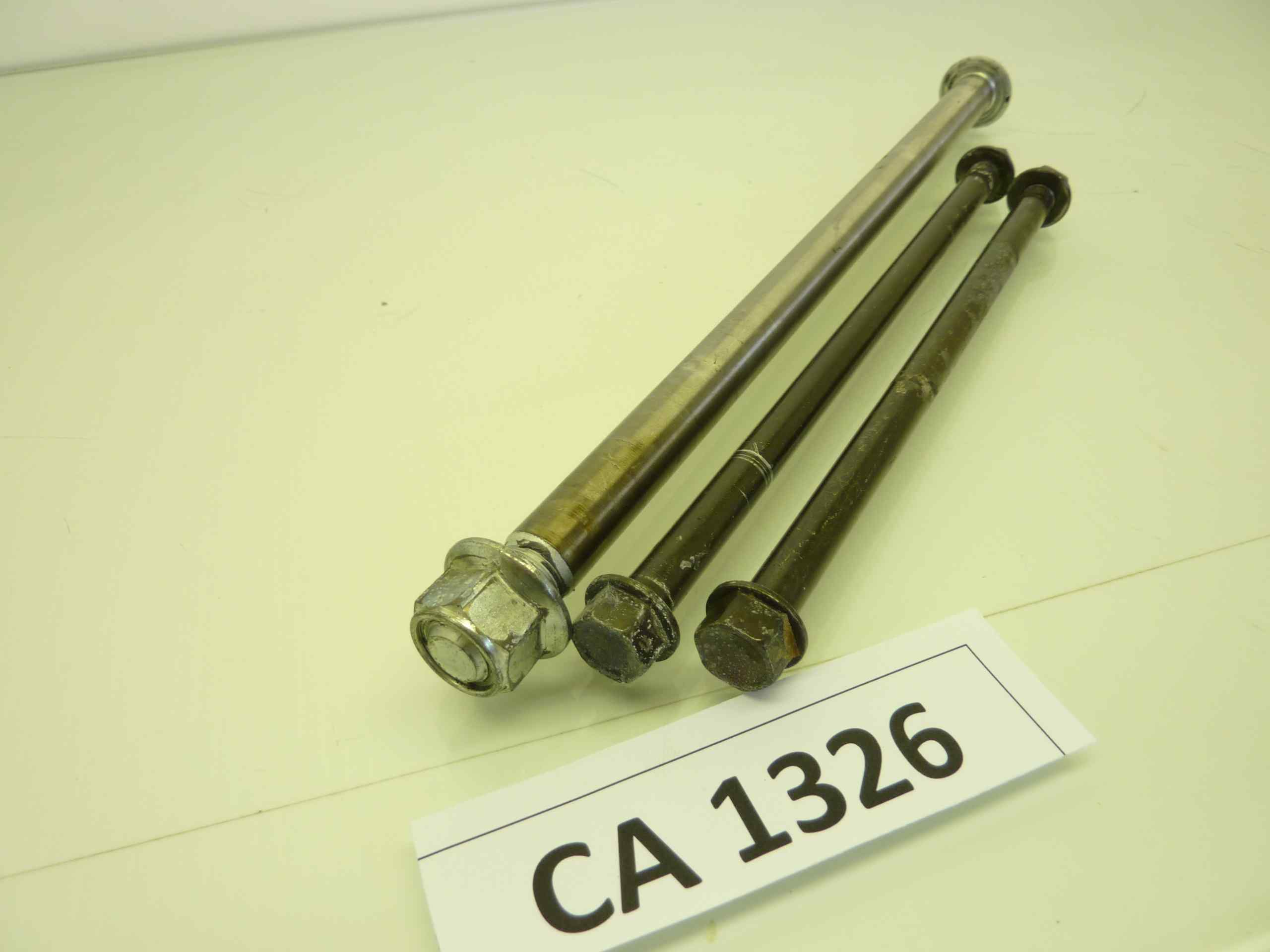 HONDA CBX 750 F 84-86 perni motore - immagine 3