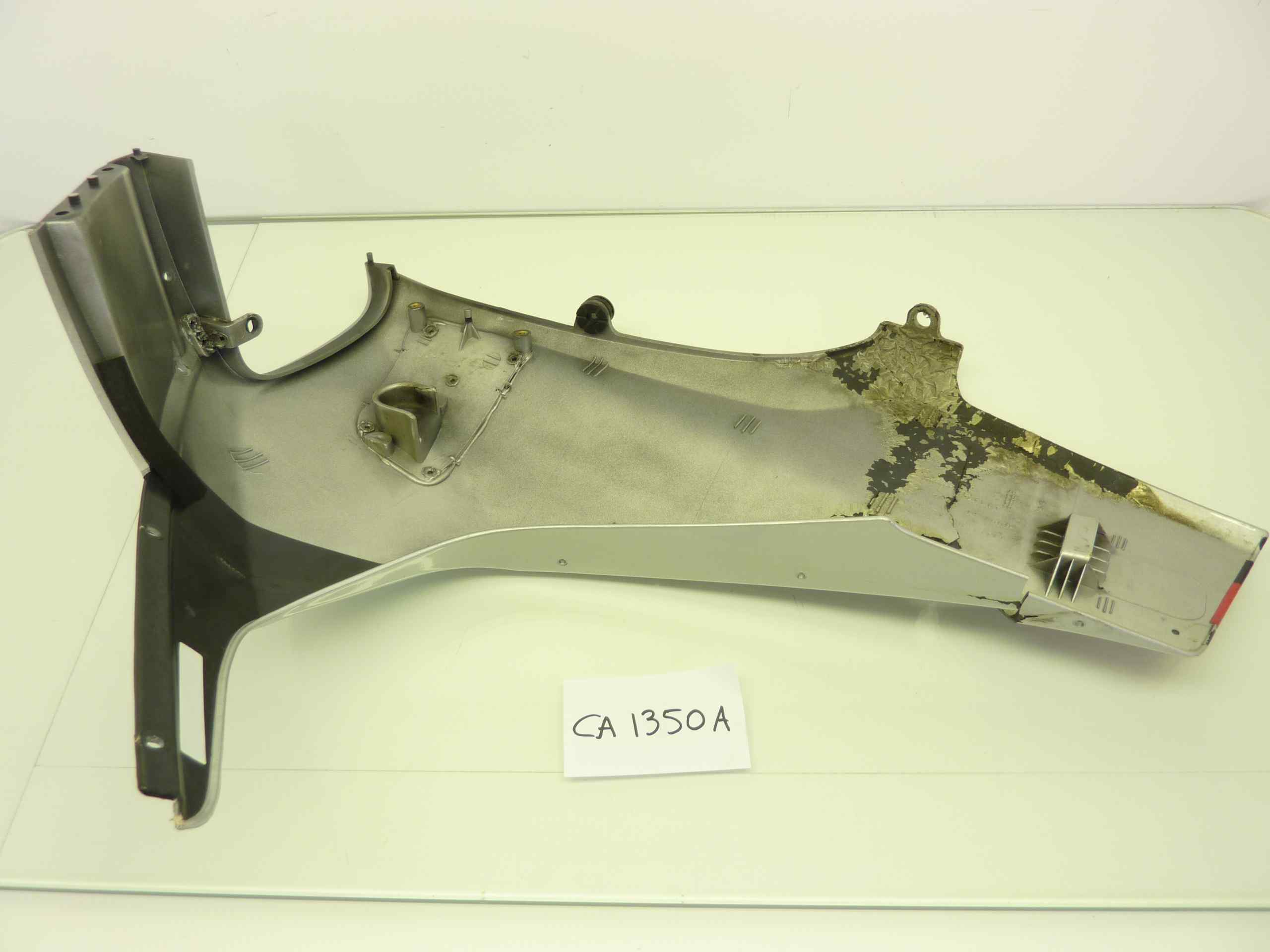 HONDA CBX 750 F 84-86 carena anteriore sinistra 64111 da riparare - immagine 4