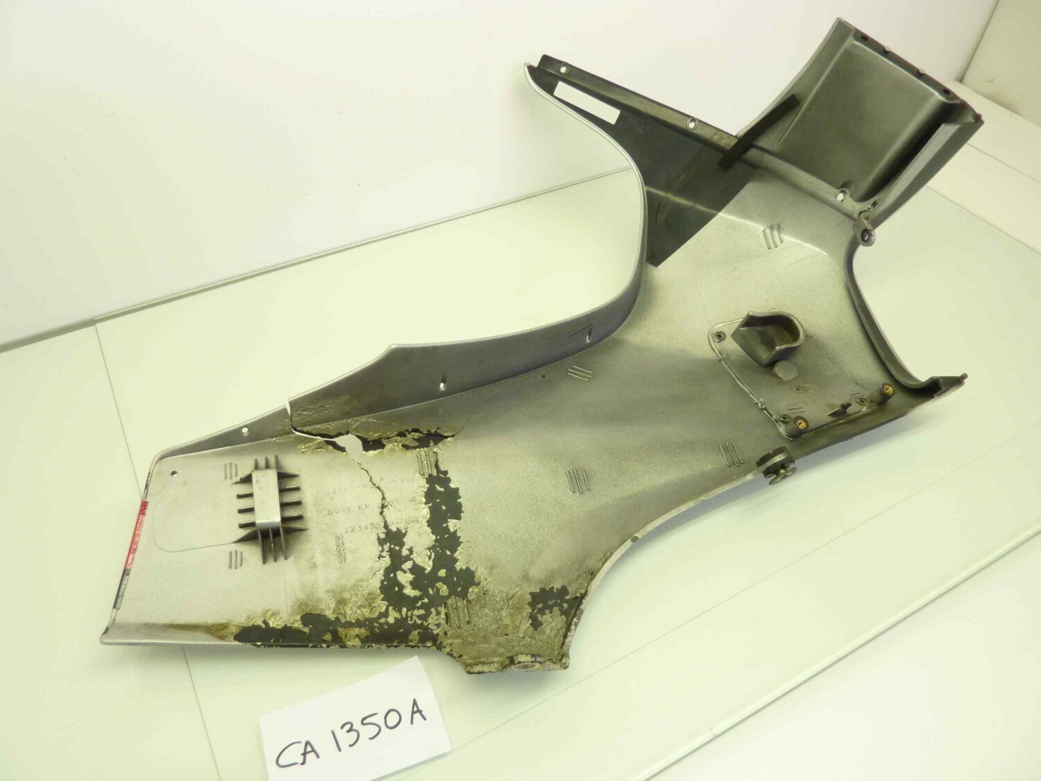 HONDA CBX 750 F 84-86 carena anteriore sinistra 64111 da riparare - immagine 6