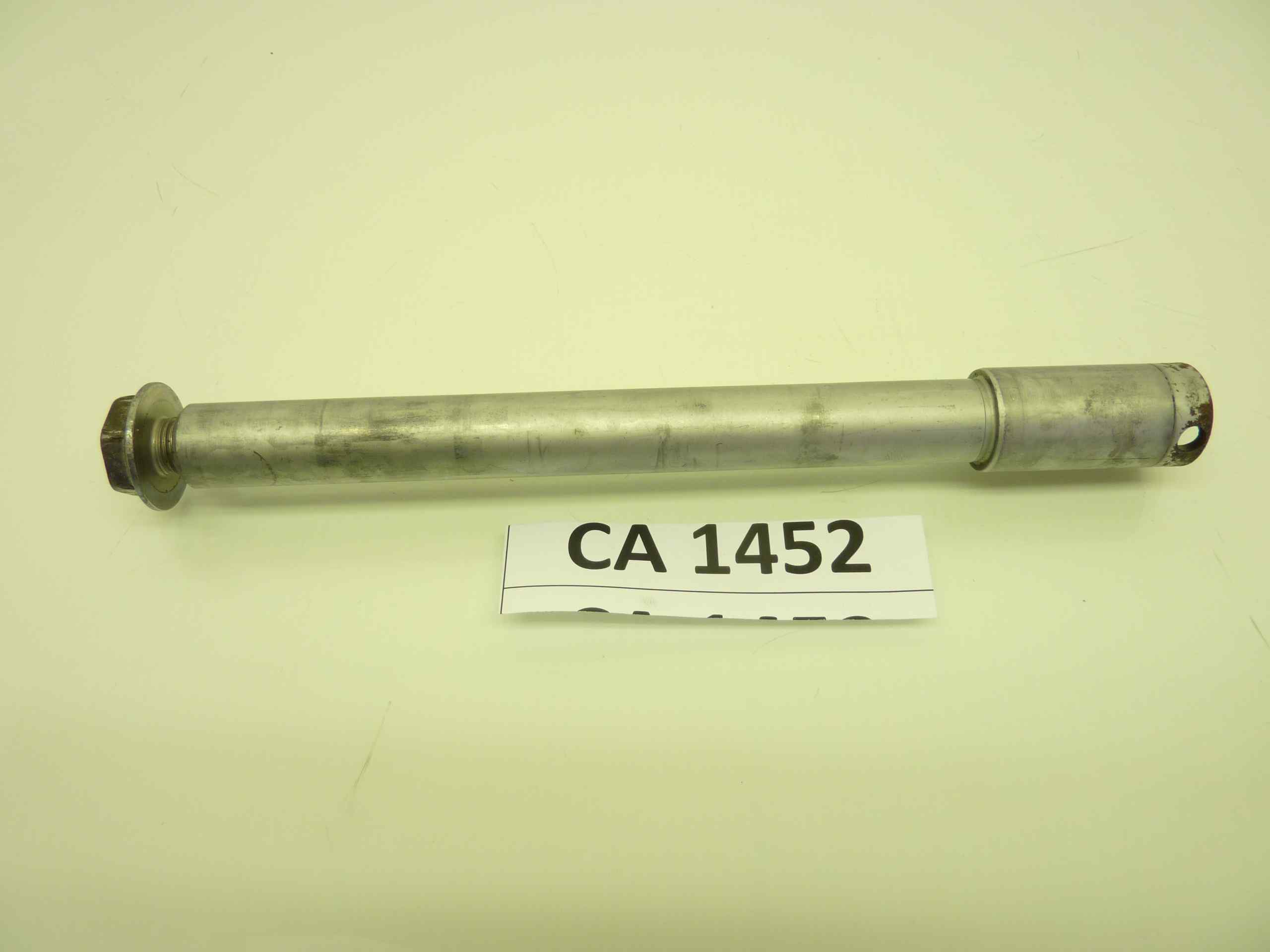 HONDA VFR 750 86-87 RC24 perno ruota anteriore