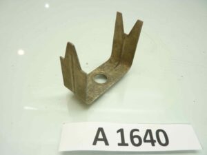 staffa porta strumentazione contachilometri moto ciclomotore epoca largh 64 mm - alt 52 mm