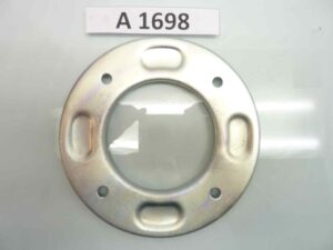Distanziale flangia mozzo freno moto ciclomotore epoca diam est 142 mm - diam int 78 mm - interasse fori lateralmente 111 e 80 mm - altezza totale 4 mm