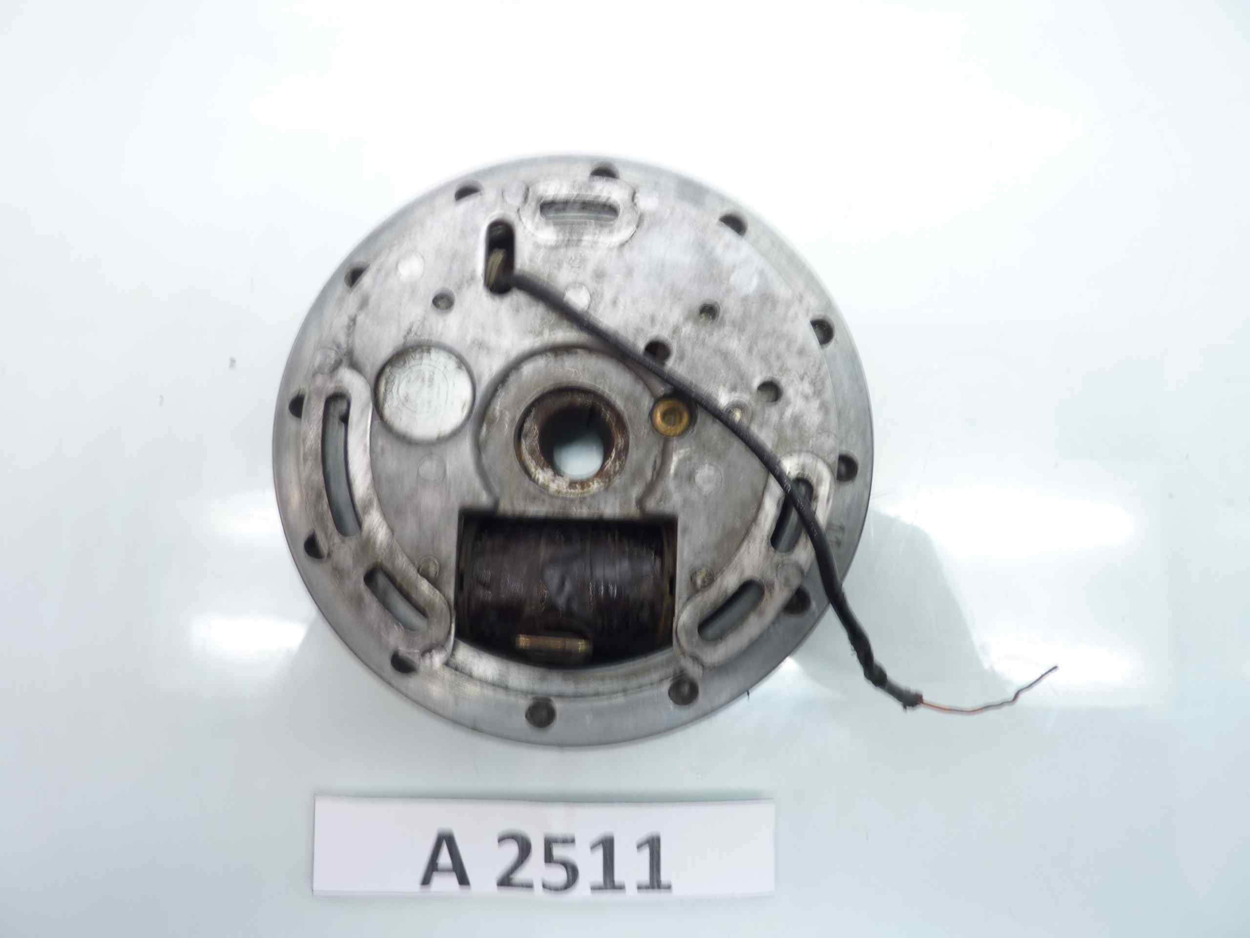 Volano rotore dinamo magneti Marelli Cev diam est 110 mm - diam int 81 mm - alt 30 mm - immagine 2