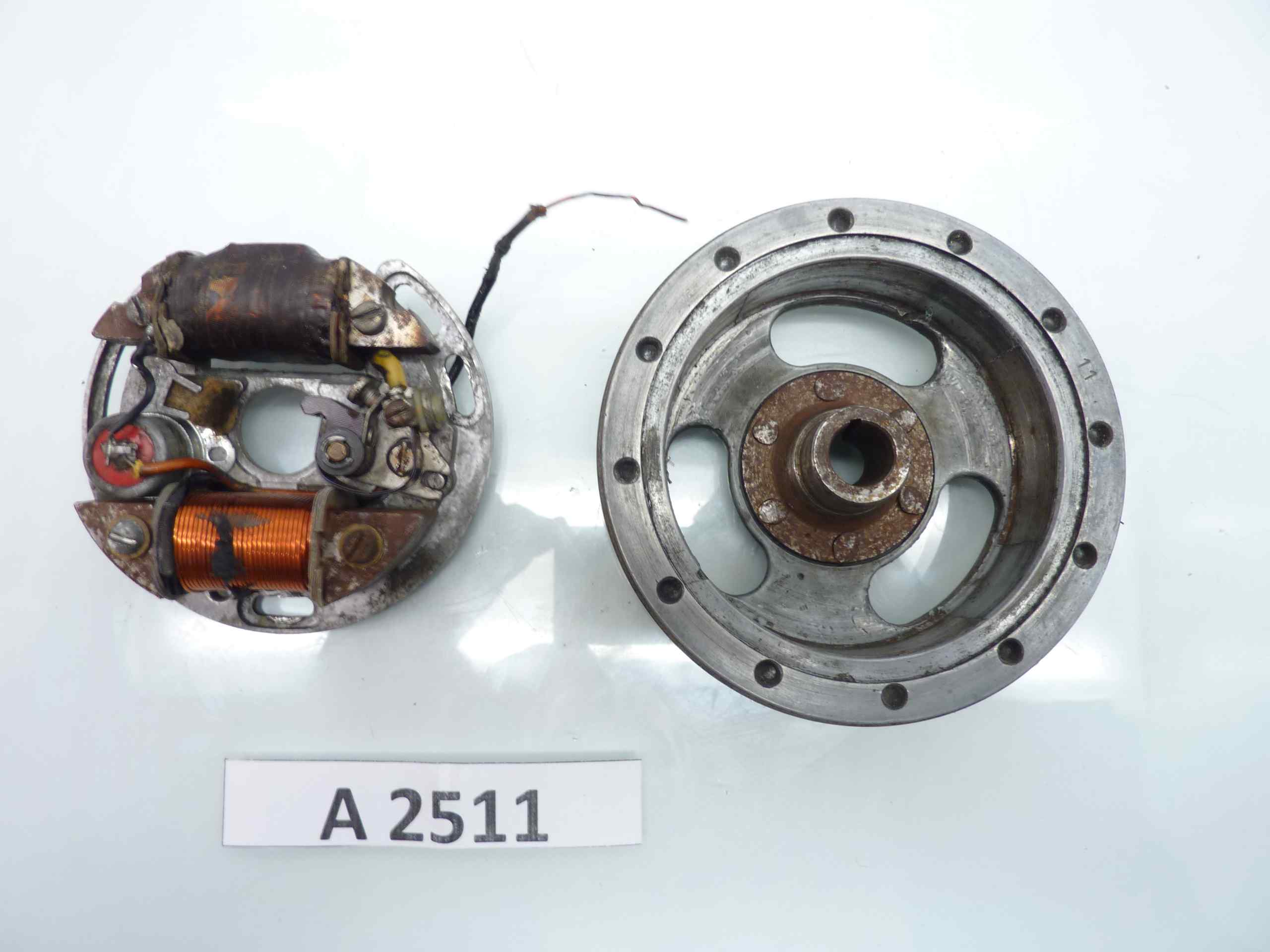 Volano rotore dinamo magneti Marelli Cev diam est 110 mm - diam int 81 mm - alt 30 mm - immagine 3