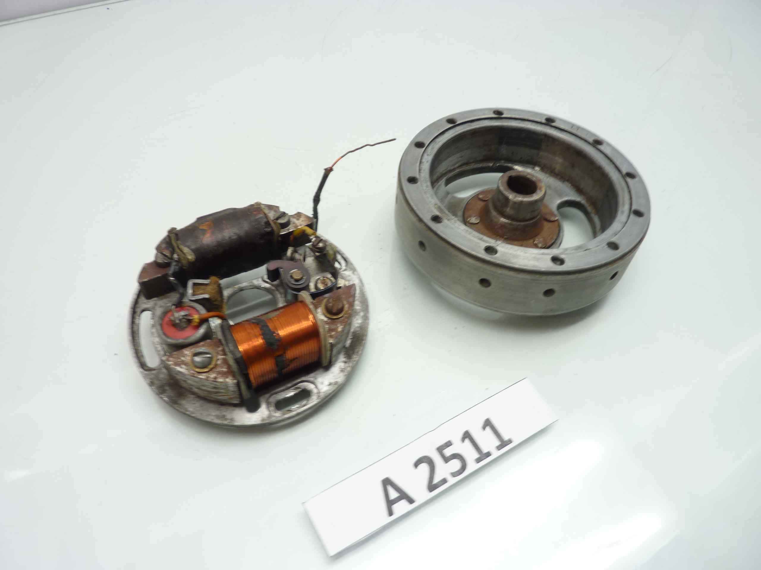 Volano rotore dinamo magneti Marelli Cev diam est 110 mm - diam int 81 mm - alt 30 mm - immagine 4