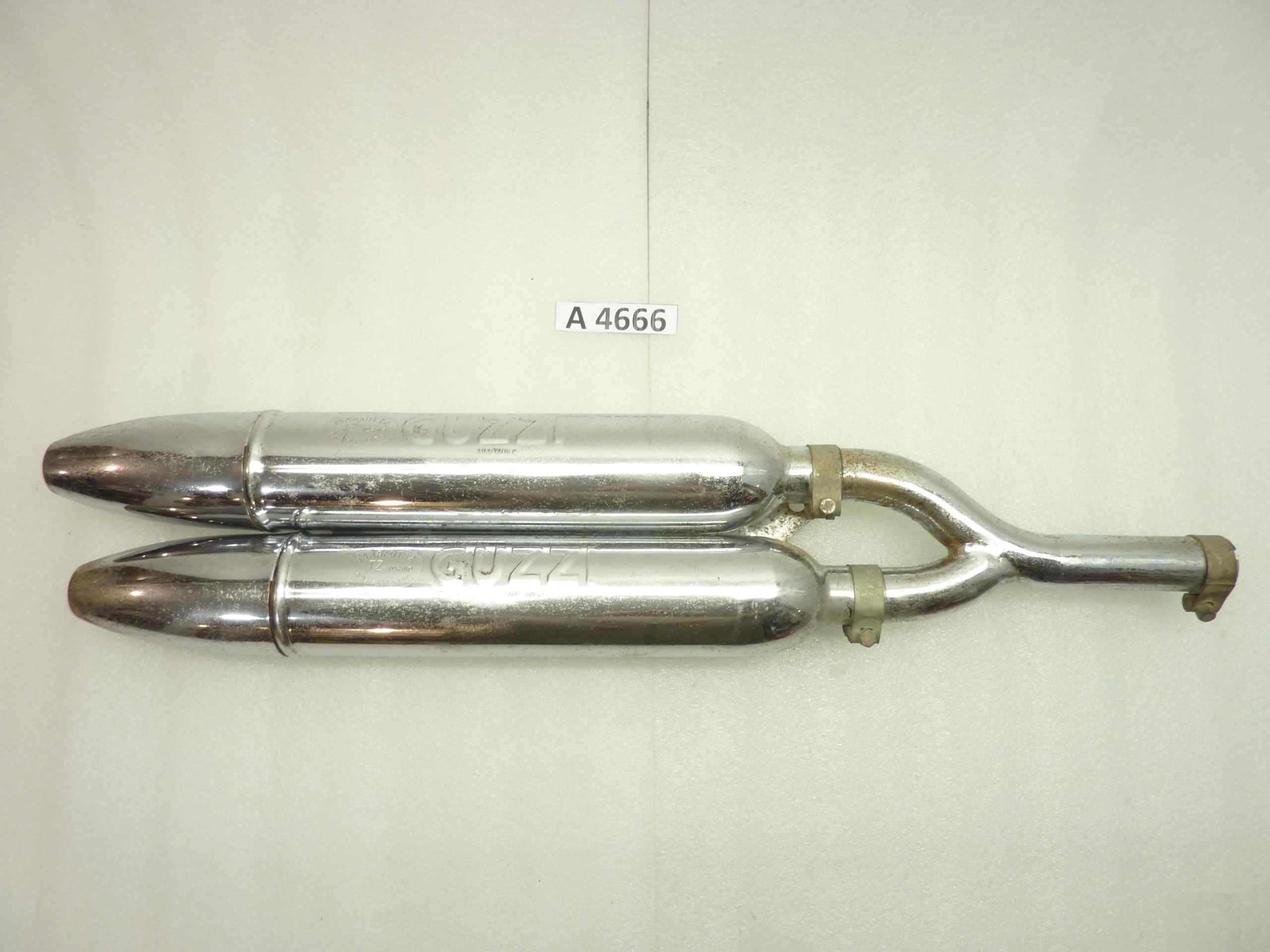 Guzzi vari modelli doppio scarico marmitta TZ IGM 38657S BREVETTO 195 diam int imbocco 37 mm