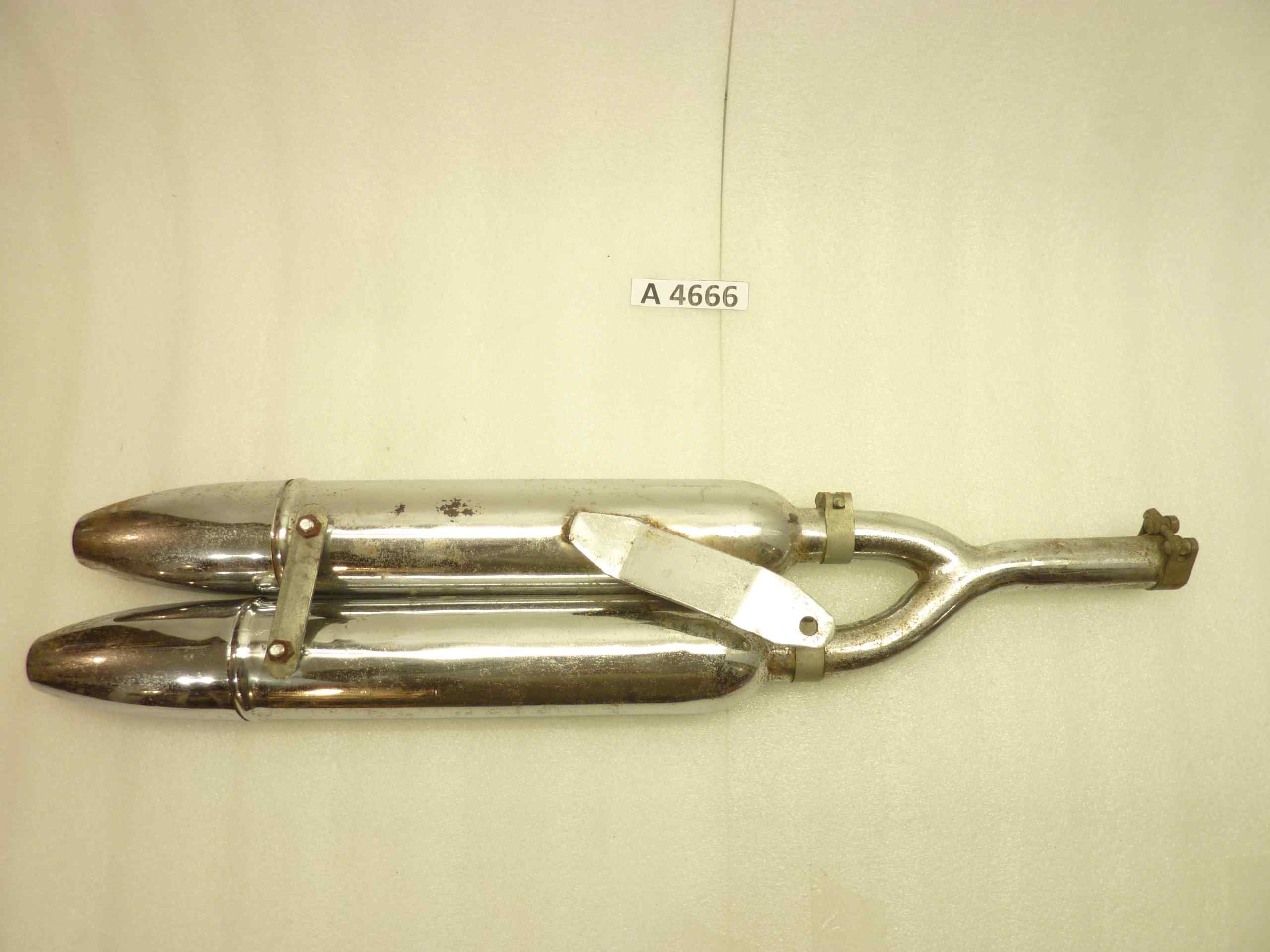 Guzzi vari modelli doppio scarico marmitta TZ IGM 38657S BREVETTO 195 diam int imbocco 37 mm - immagine 6