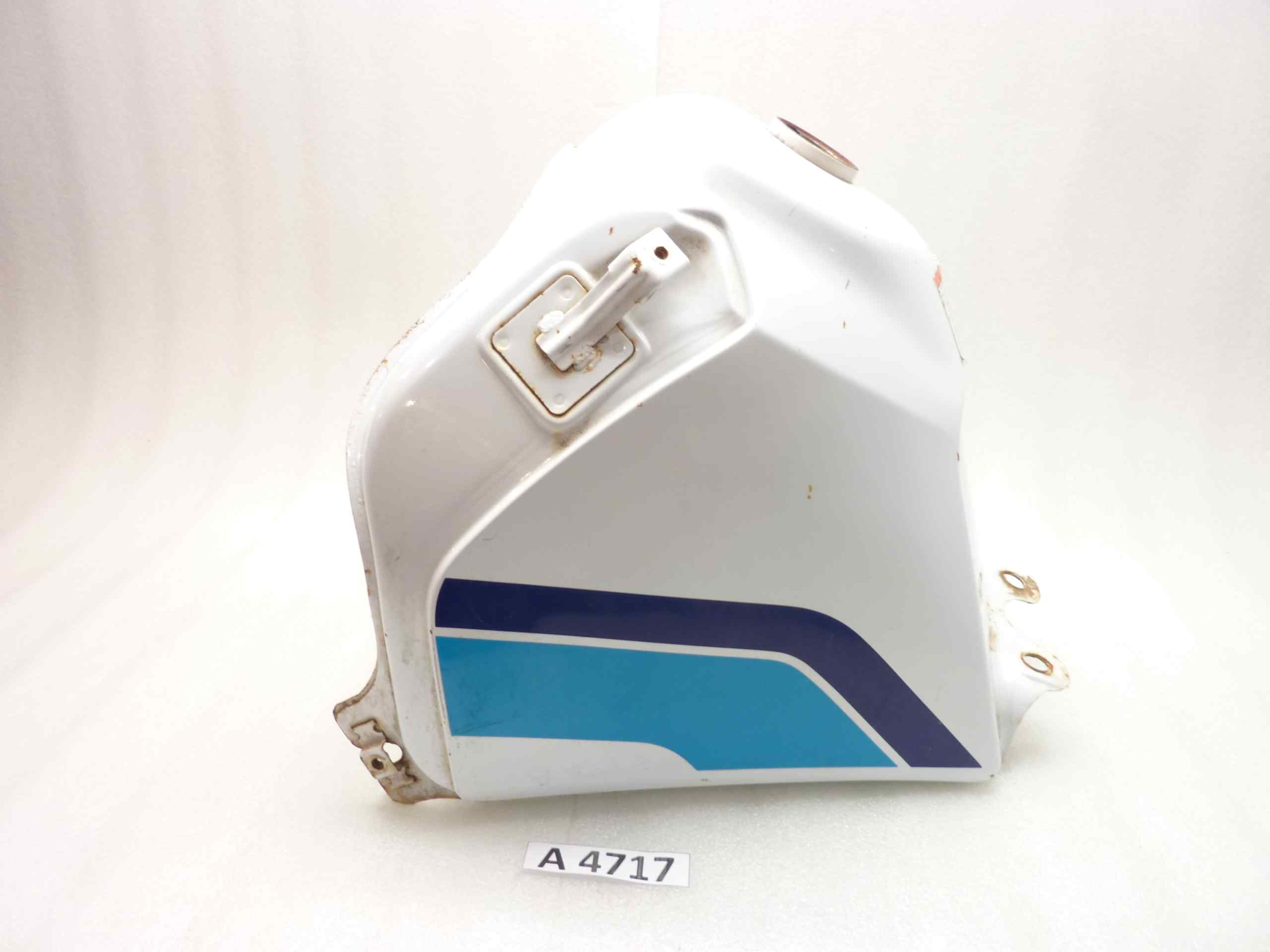 Suzuki DR 650 RS 90 serbatoio benzina carburante da trattare internamente