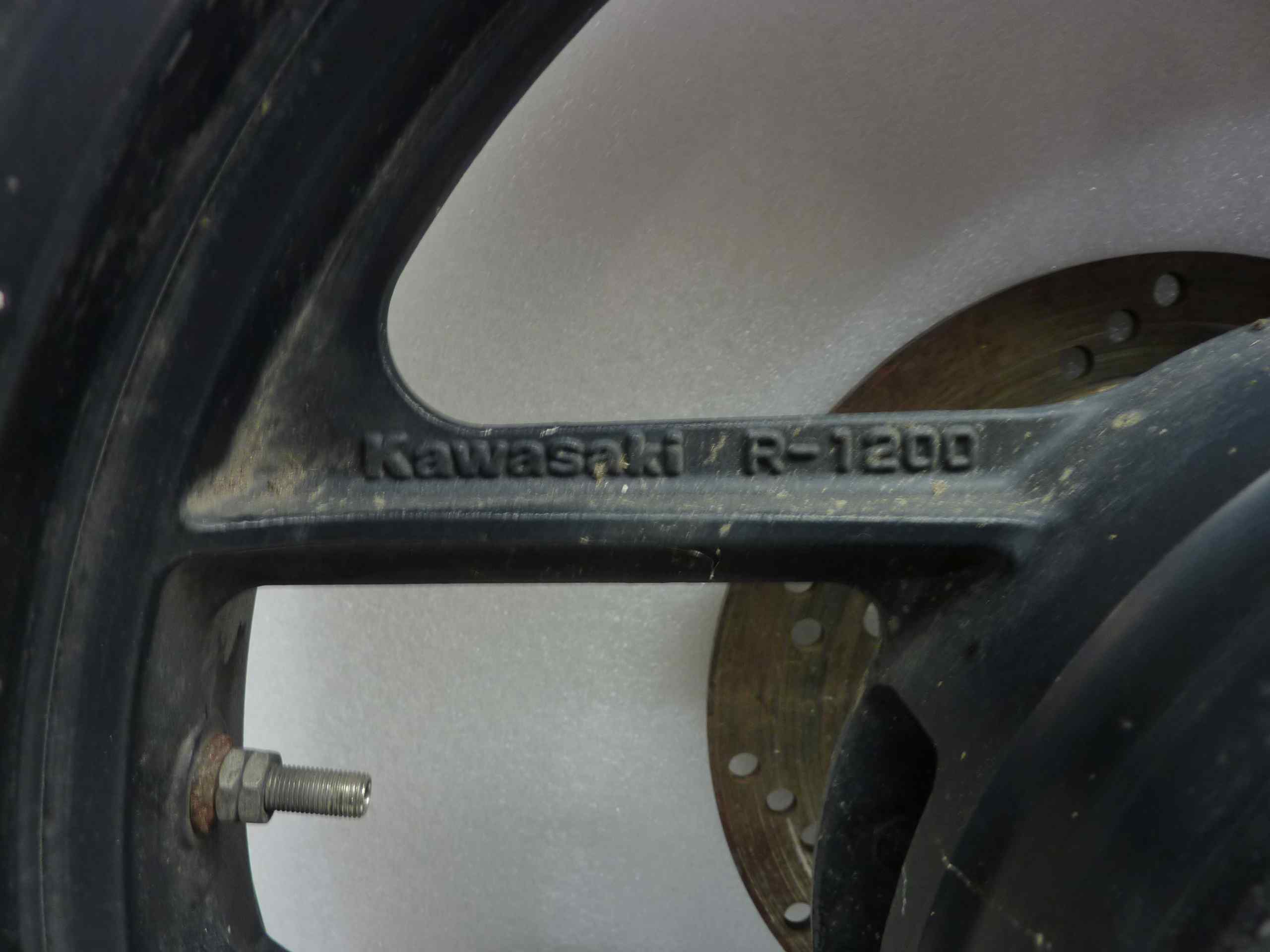 Kawasaki GPX 750 R 87-90 cerchio ruota posteriore - immagine 3