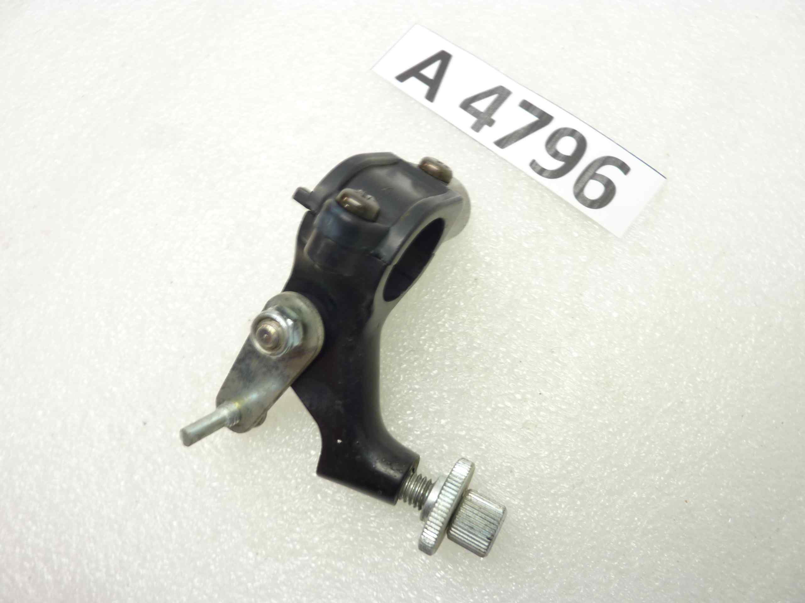 Suzuki DR 650 RS 90 staffa leva frizione - immagine 4