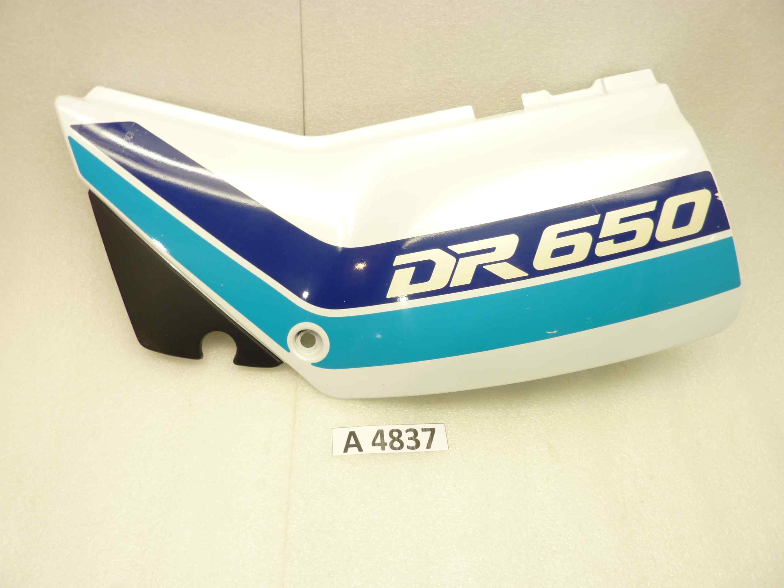Suzuki DR 650 RS 90 fiancatina sinistra
