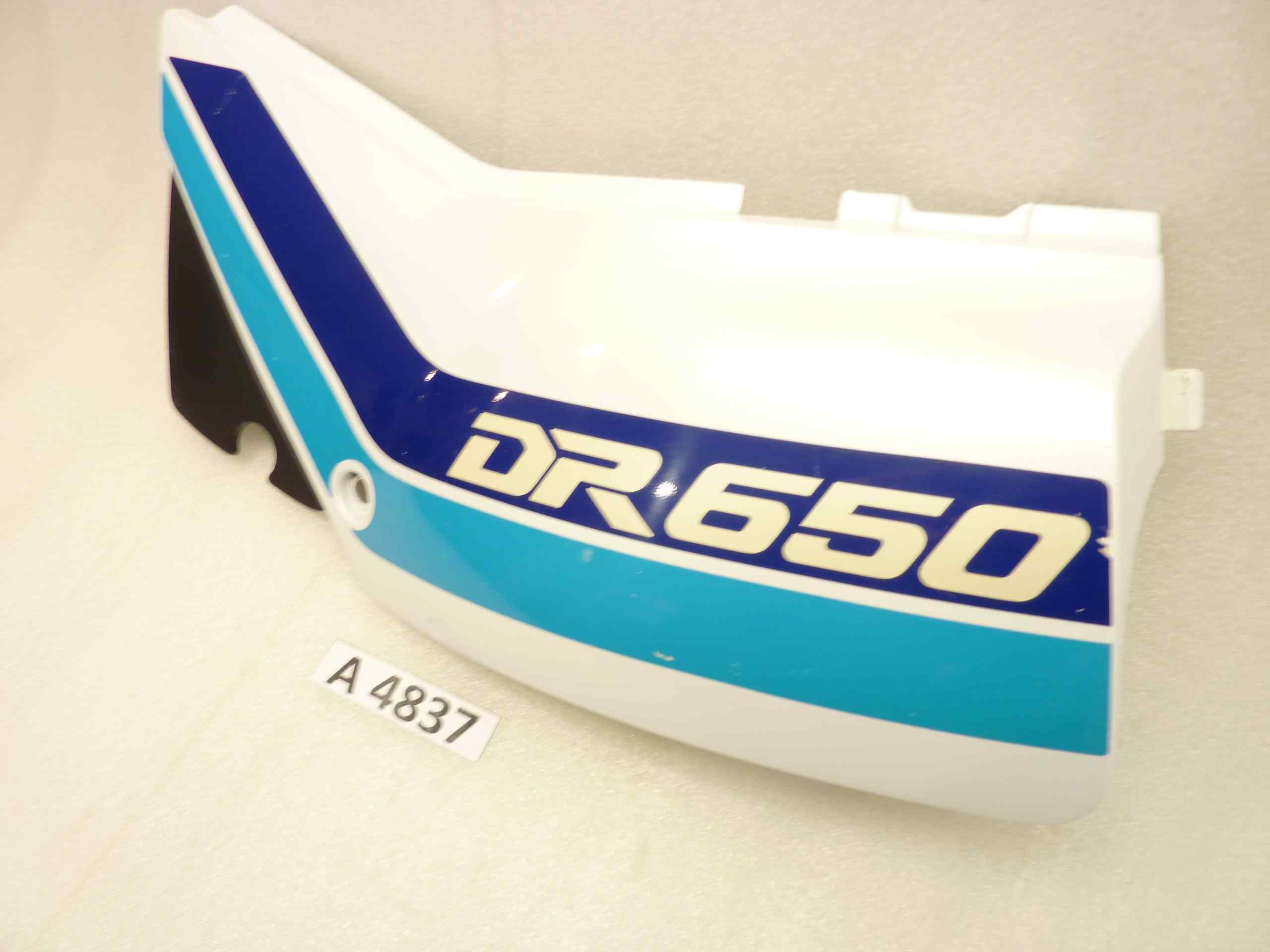 Suzuki DR 650 RS 90 fiancatina sinistra - immagine 3