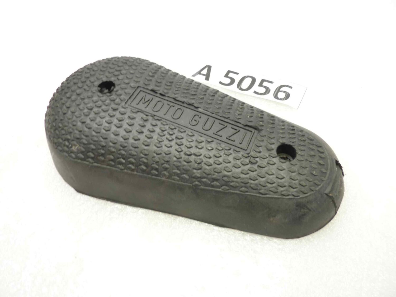 Guzzi Airone Astore gomma ginocchiera serbatoio SINISTRA interasse fori 10 cm nuovo fondo di magazzino - immagine 3