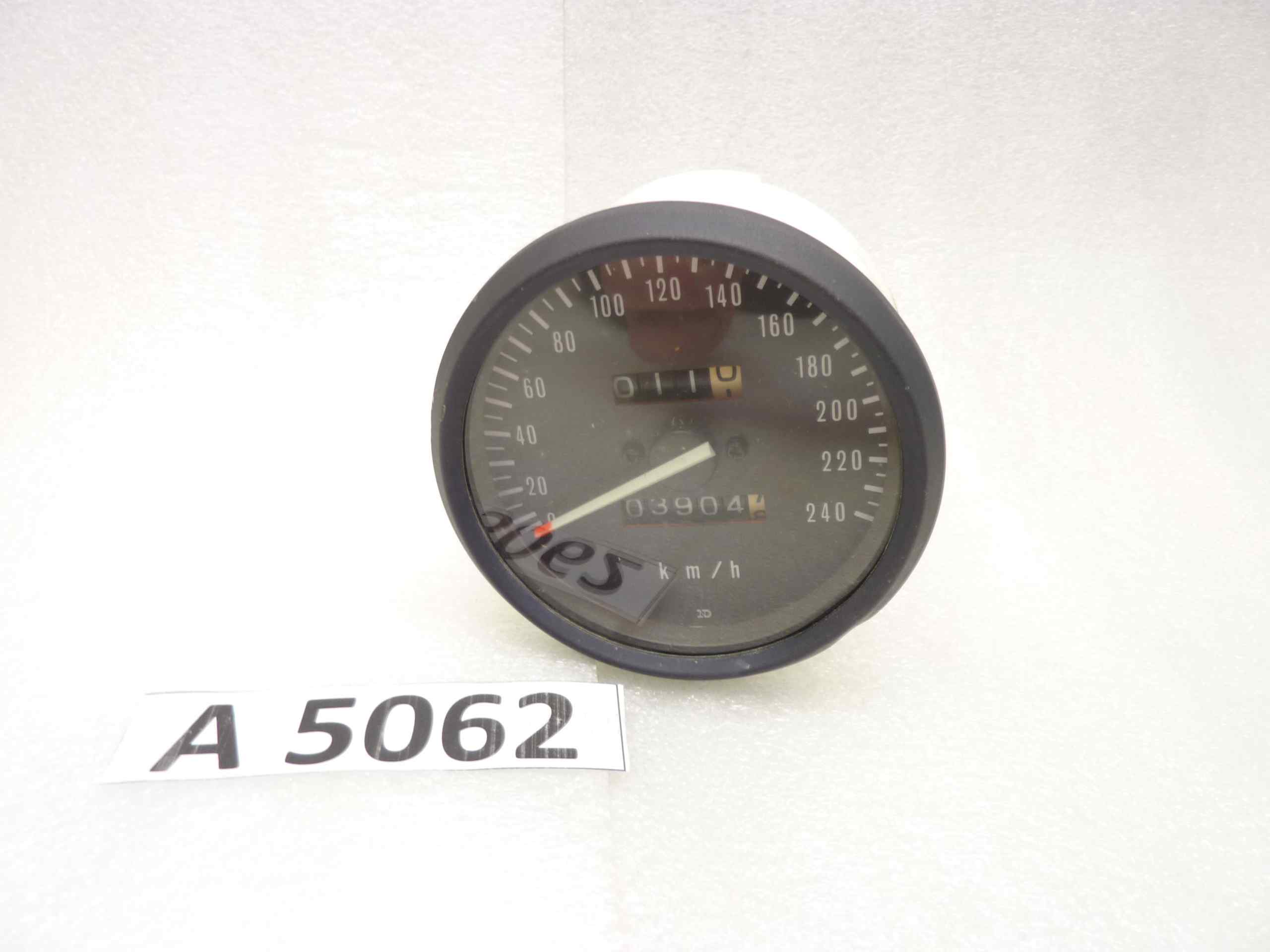 Suzuki 550 650 GS CONTACHILOMETRI STRUMENTAZIONE 240 KMH