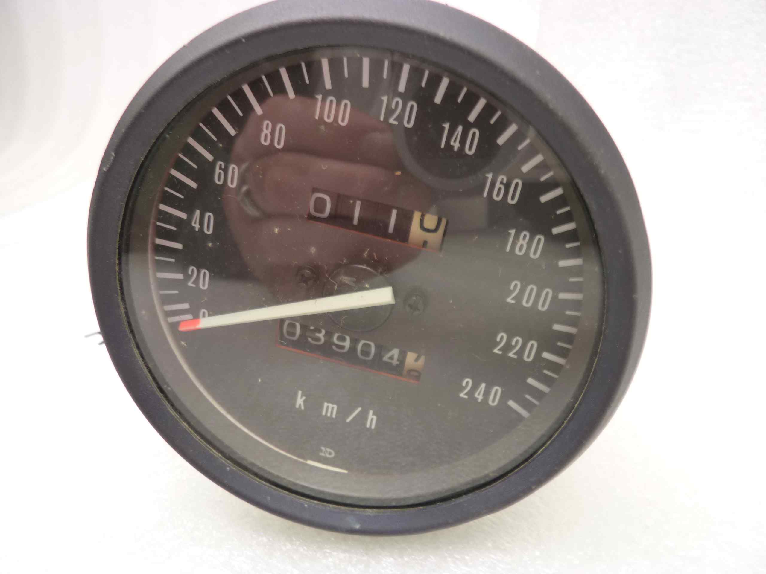 Suzuki 550 650 GS CONTACHILOMETRI STRUMENTAZIONE 240 KMH - immagine 3