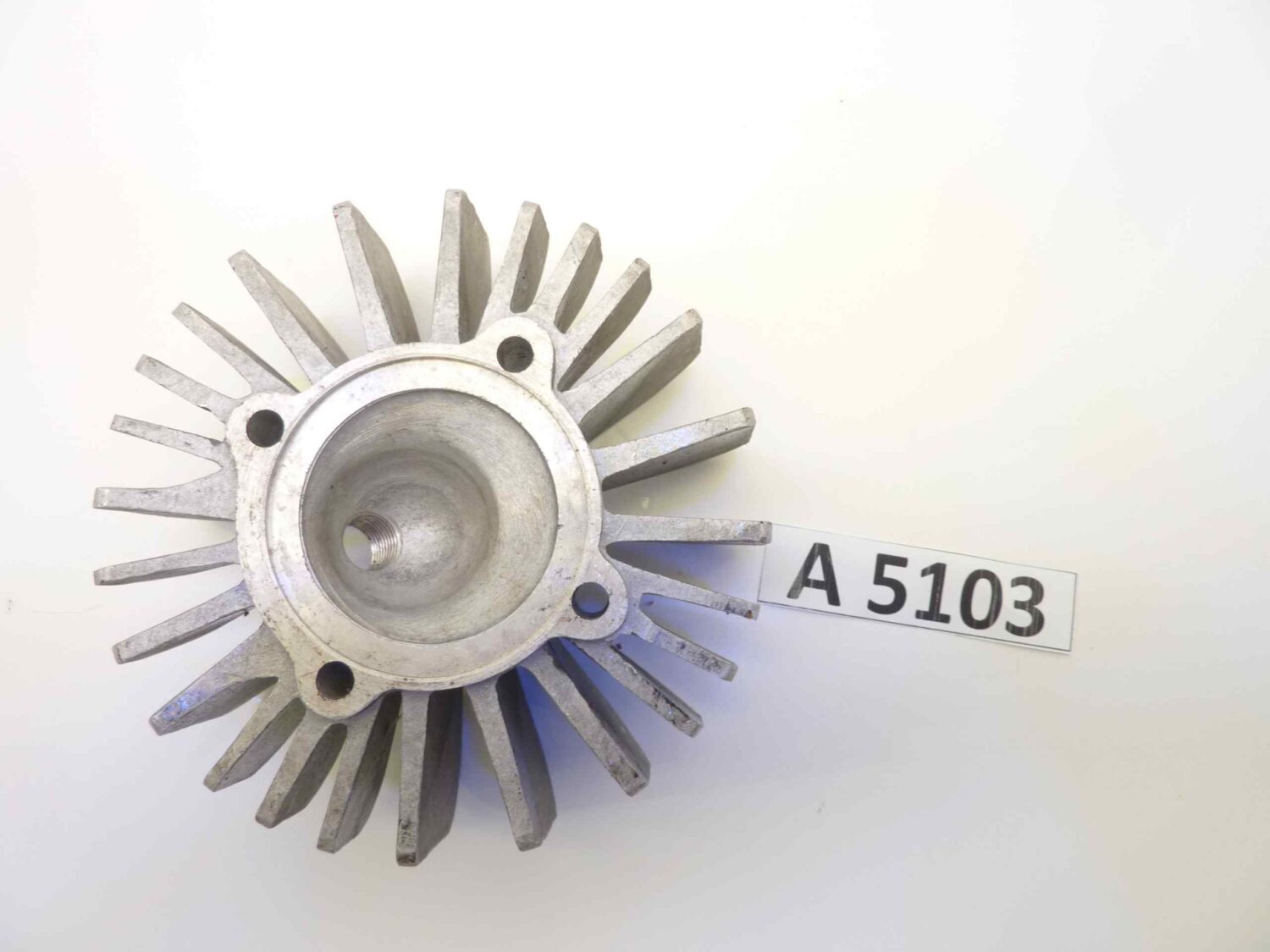 Guzzi Zigolo 110 testa testata nuova fondo di magazzino 24022400 24001 - immagine 3