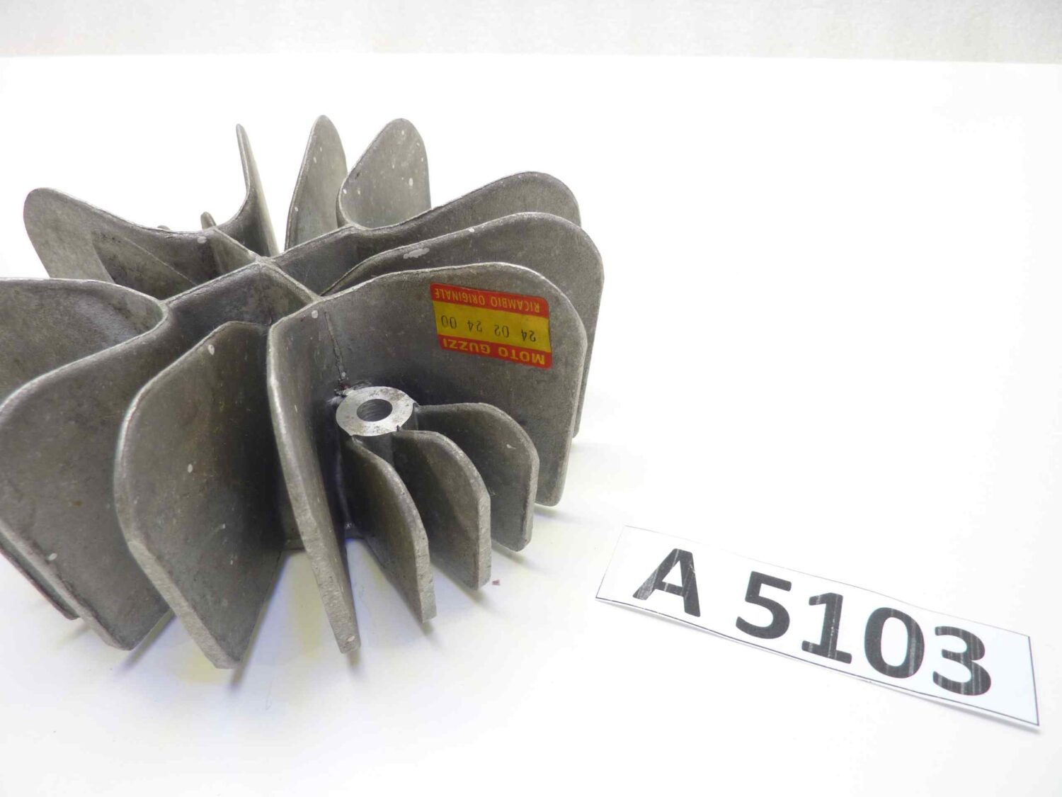 Guzzi Zigolo 110 testa testata nuova fondo di magazzino 24022400 24001 - immagine 4
