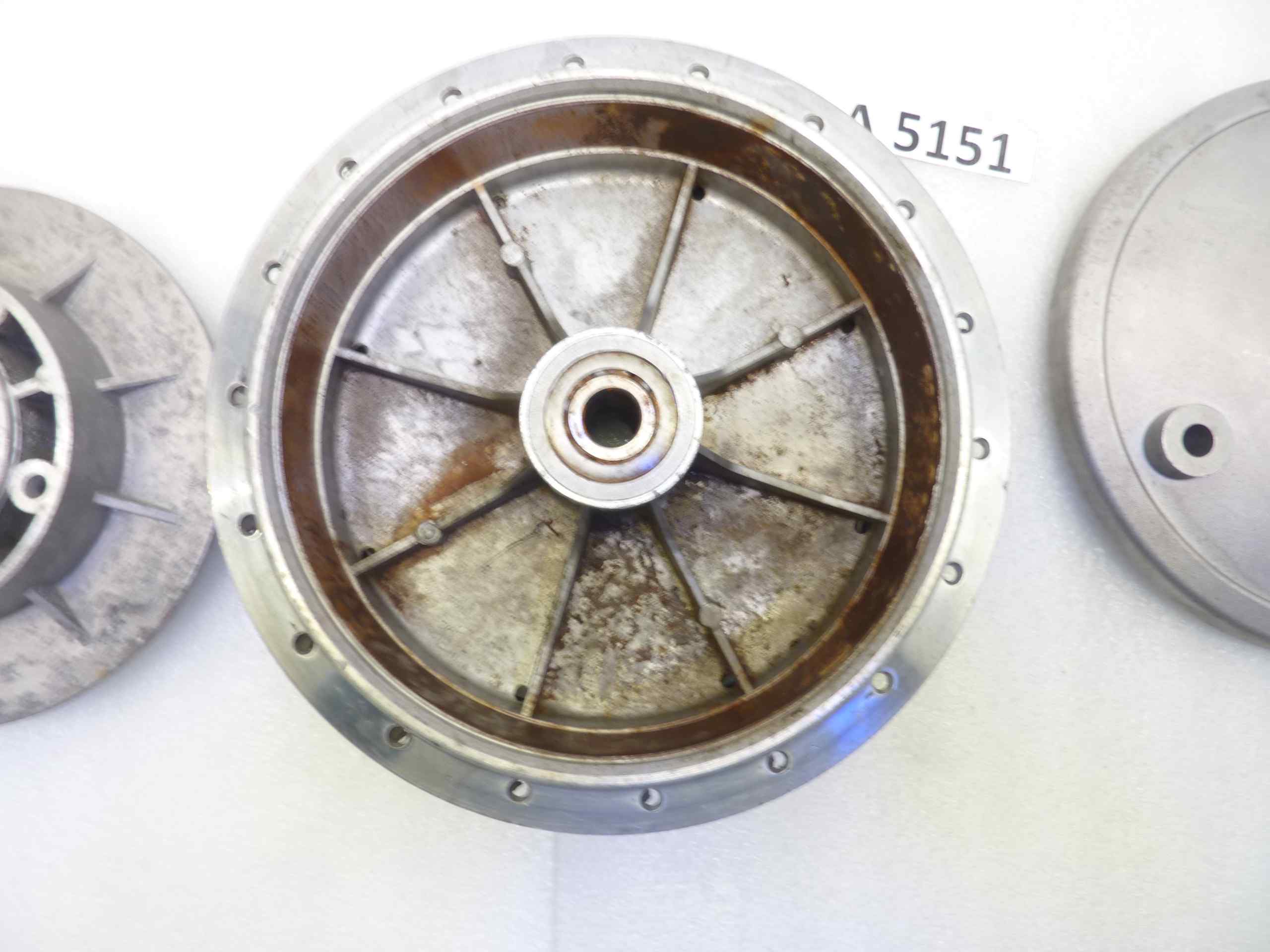 Guzzi Nuovo Falcone mozzo freno posteriore 10633000 come da foto - immagine 6