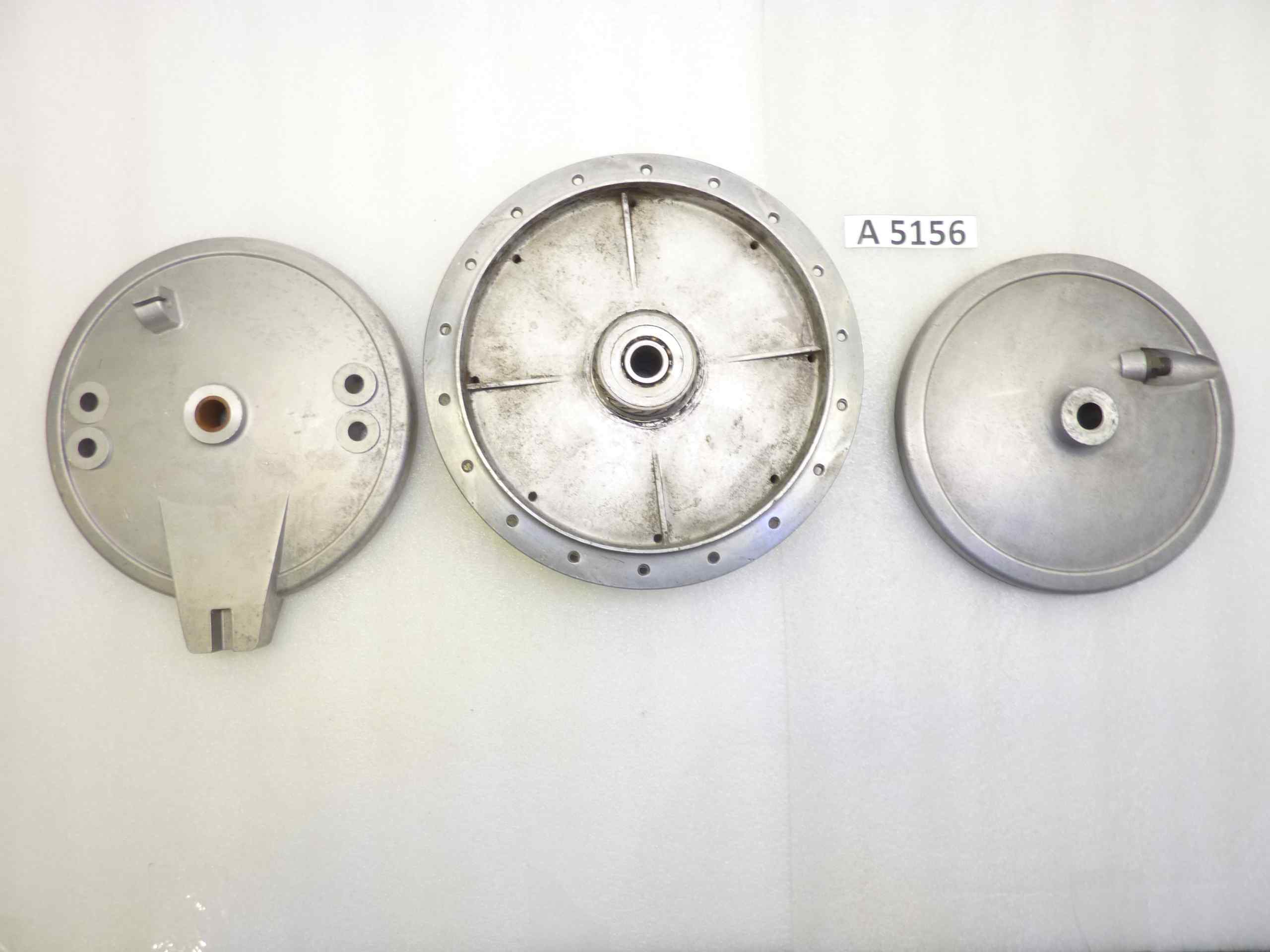 Guzzi Nuovo Falcone mozzo freno anteriore 10612200