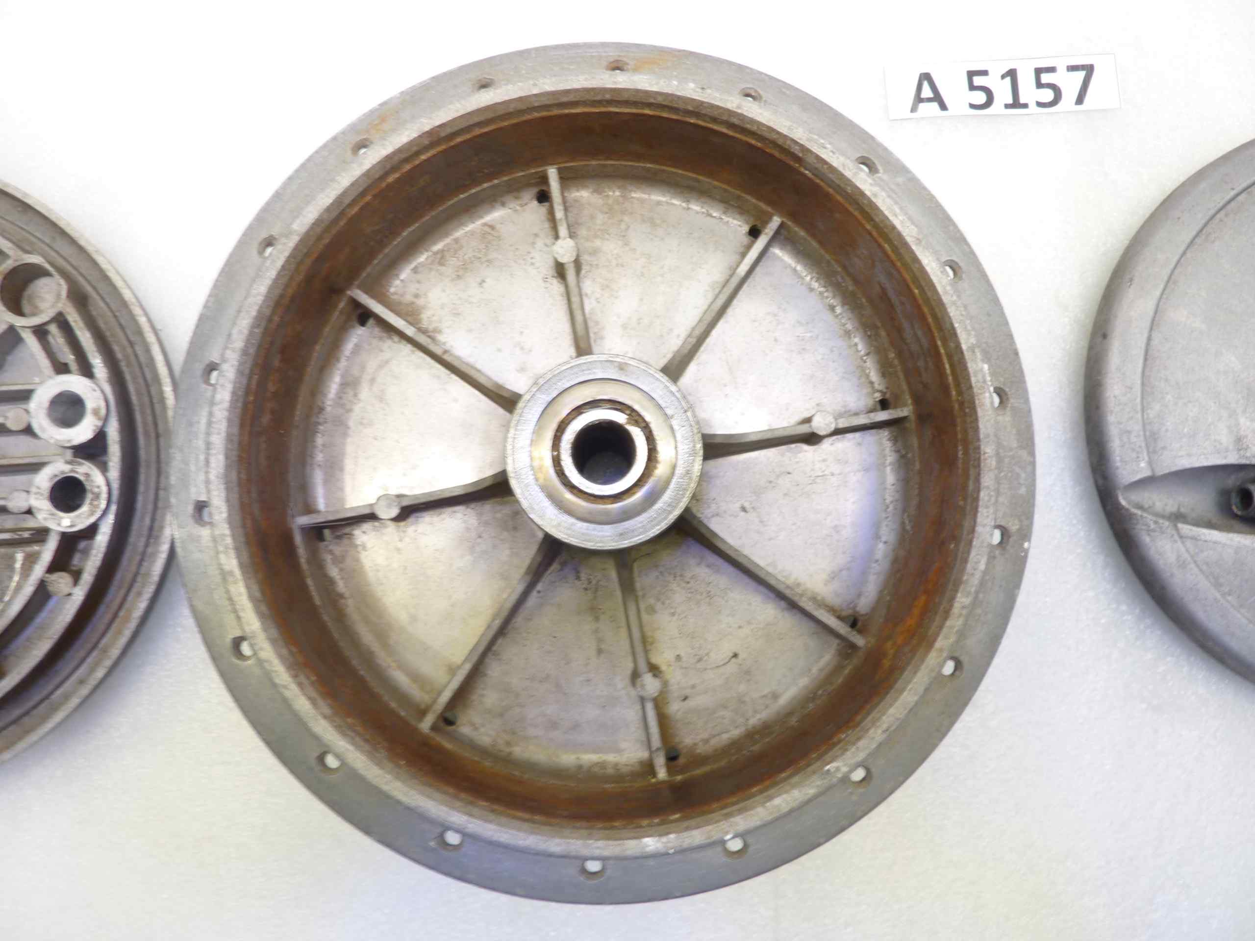 Guzzi Nuovo Falcone mozzo freno anteriore 10612200 - immagine 5