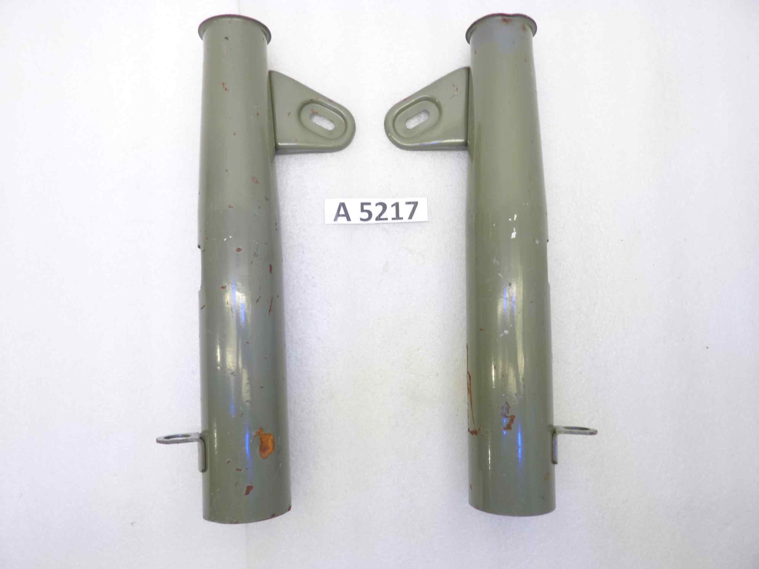 Guzzi Nuovo Falcone foderi forcella staffe faro 10496200 10496100 nuovo fondo di magazzino