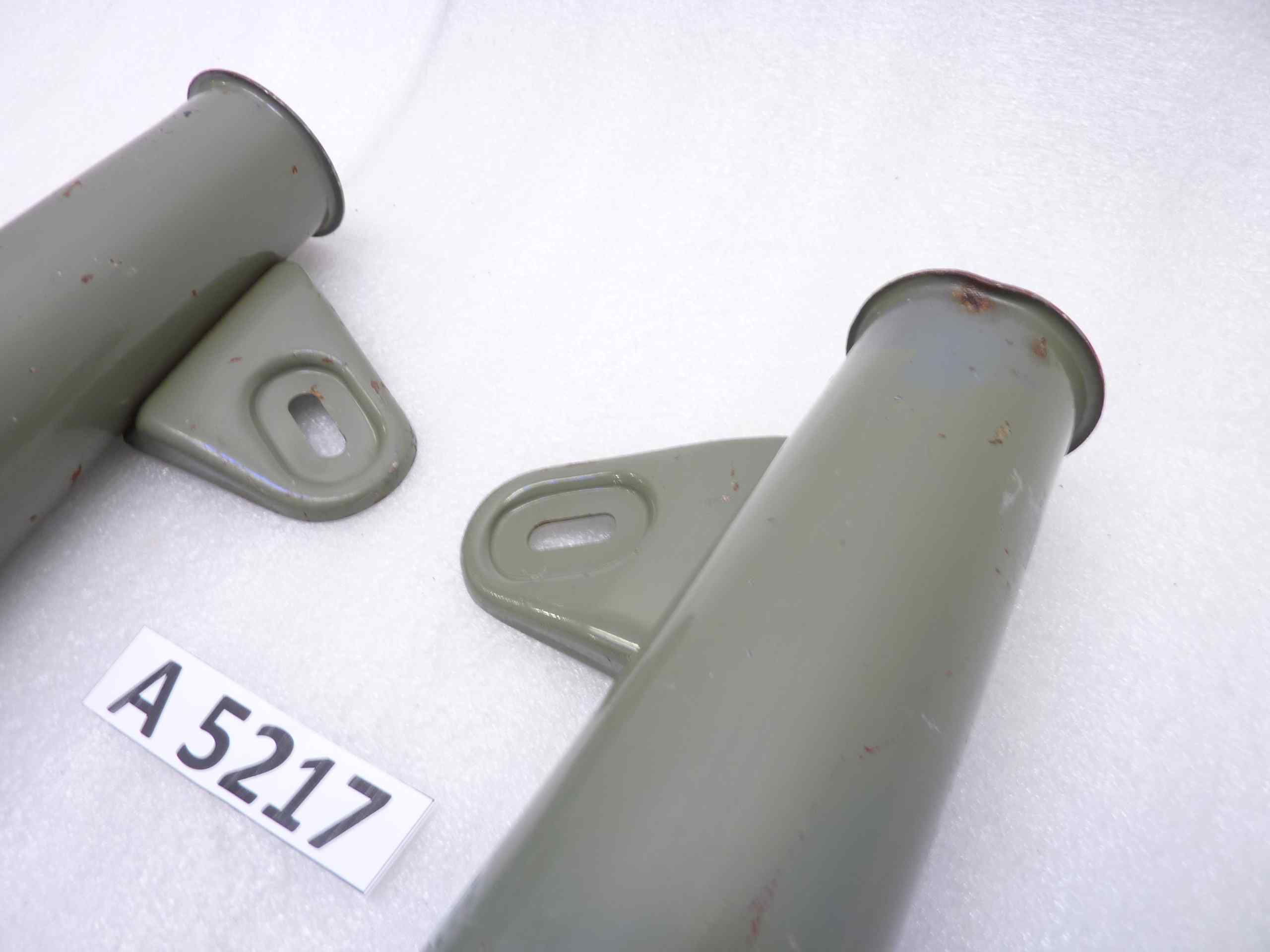 Guzzi Nuovo Falcone foderi forcella staffe faro 10496200 10496100 nuovo fondo di magazzino - immagine 5