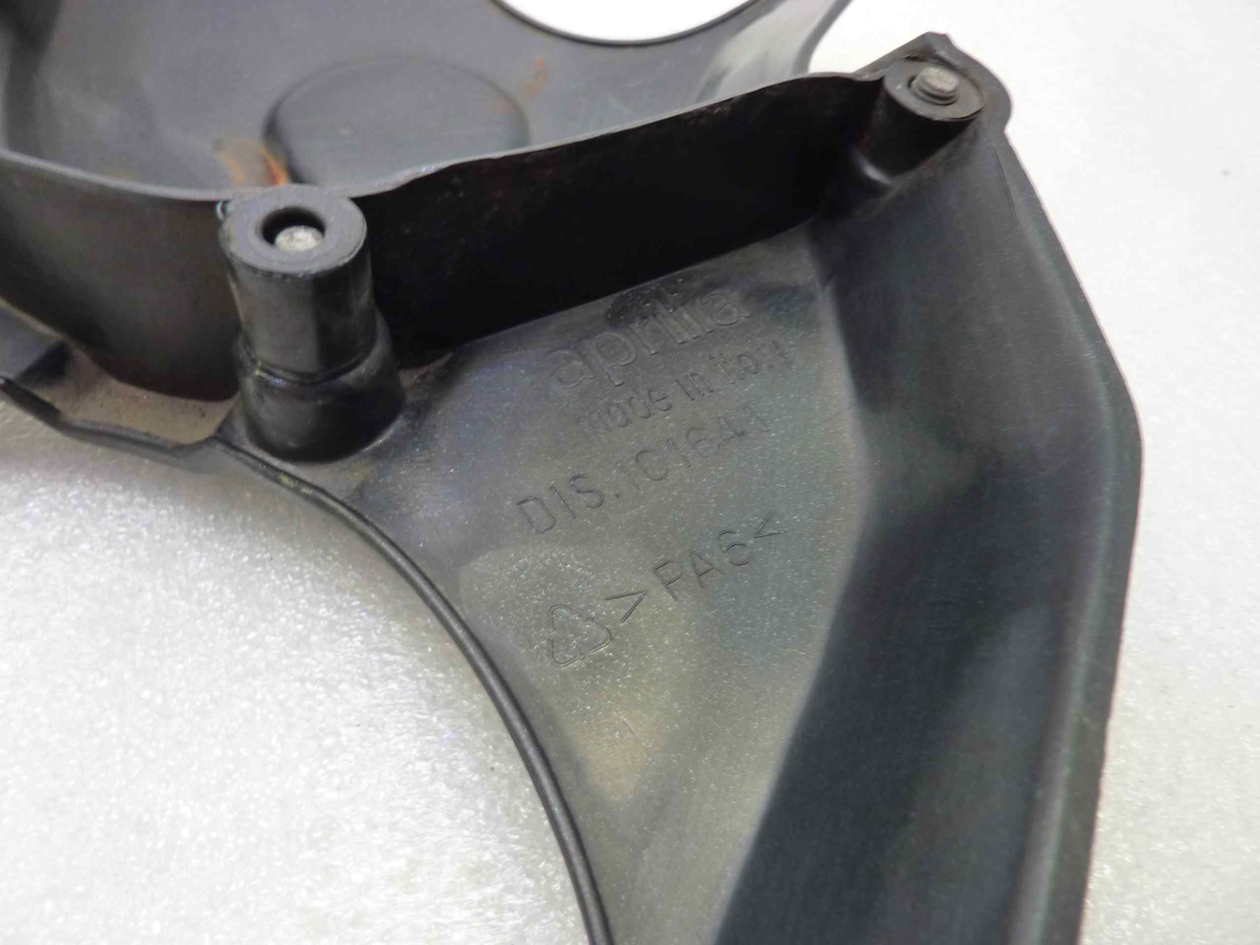 Aprilia Pegaso 650 IE 01-04 copri pignone - immagine 5