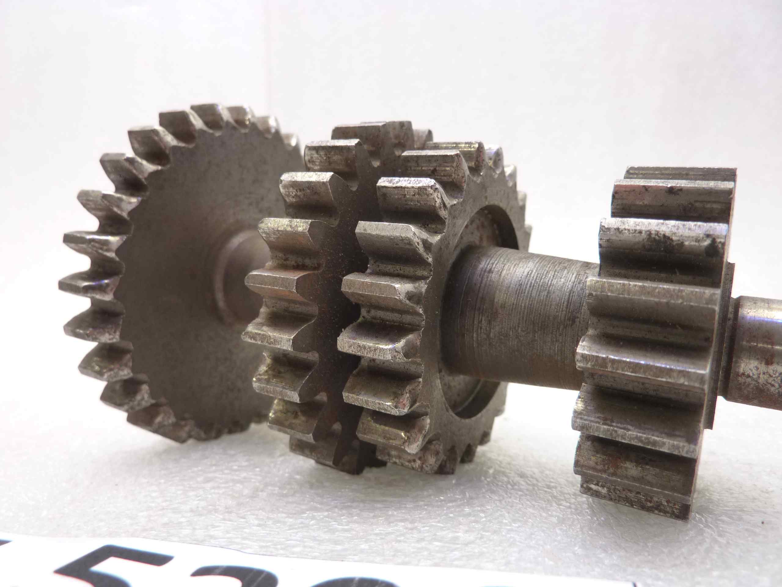 Albero secondario Guzzi 28 24 21 18 denti ingranaggio - immagine 3