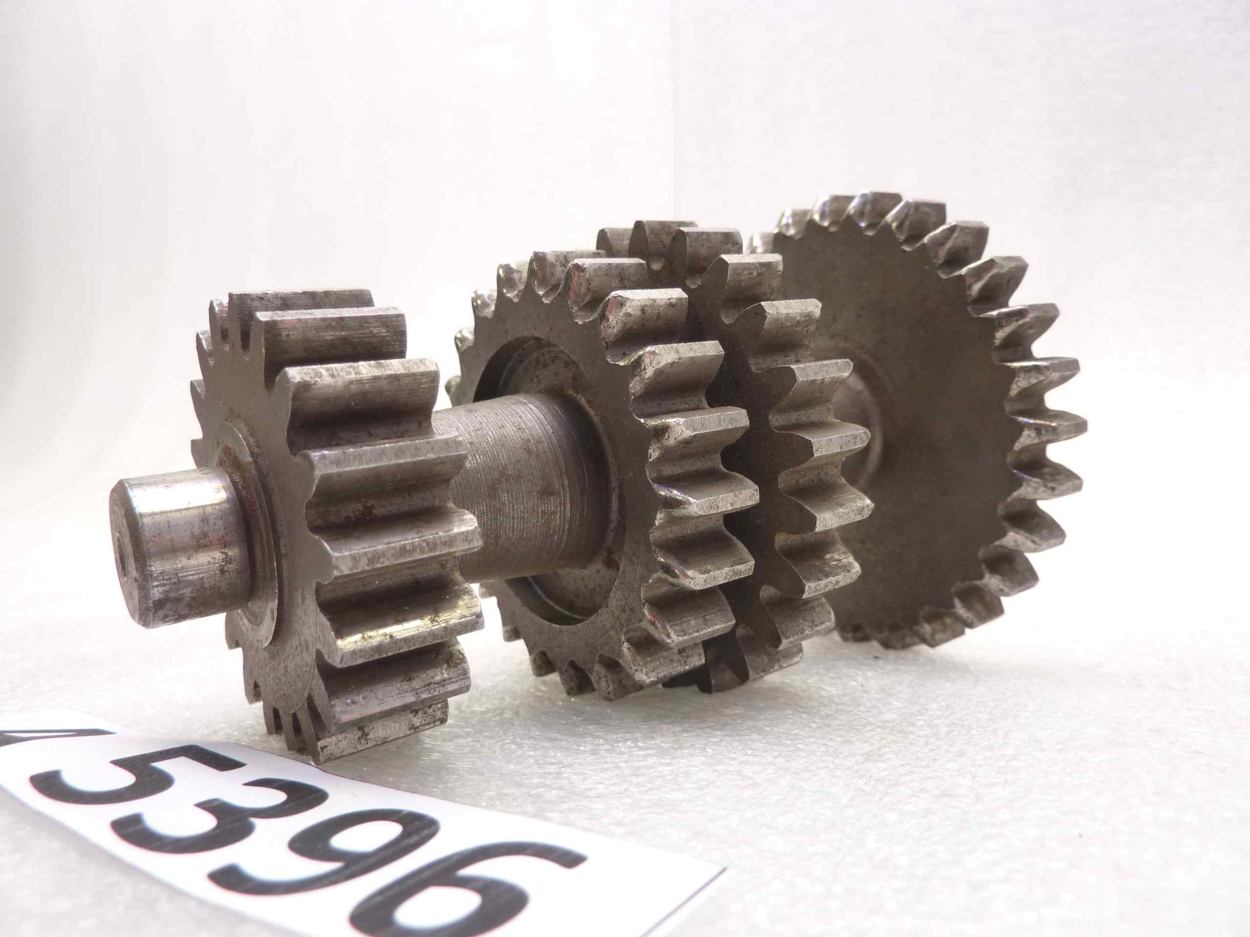 Albero secondario Guzzi 28 24 21 18 denti ingranaggio - immagine 6