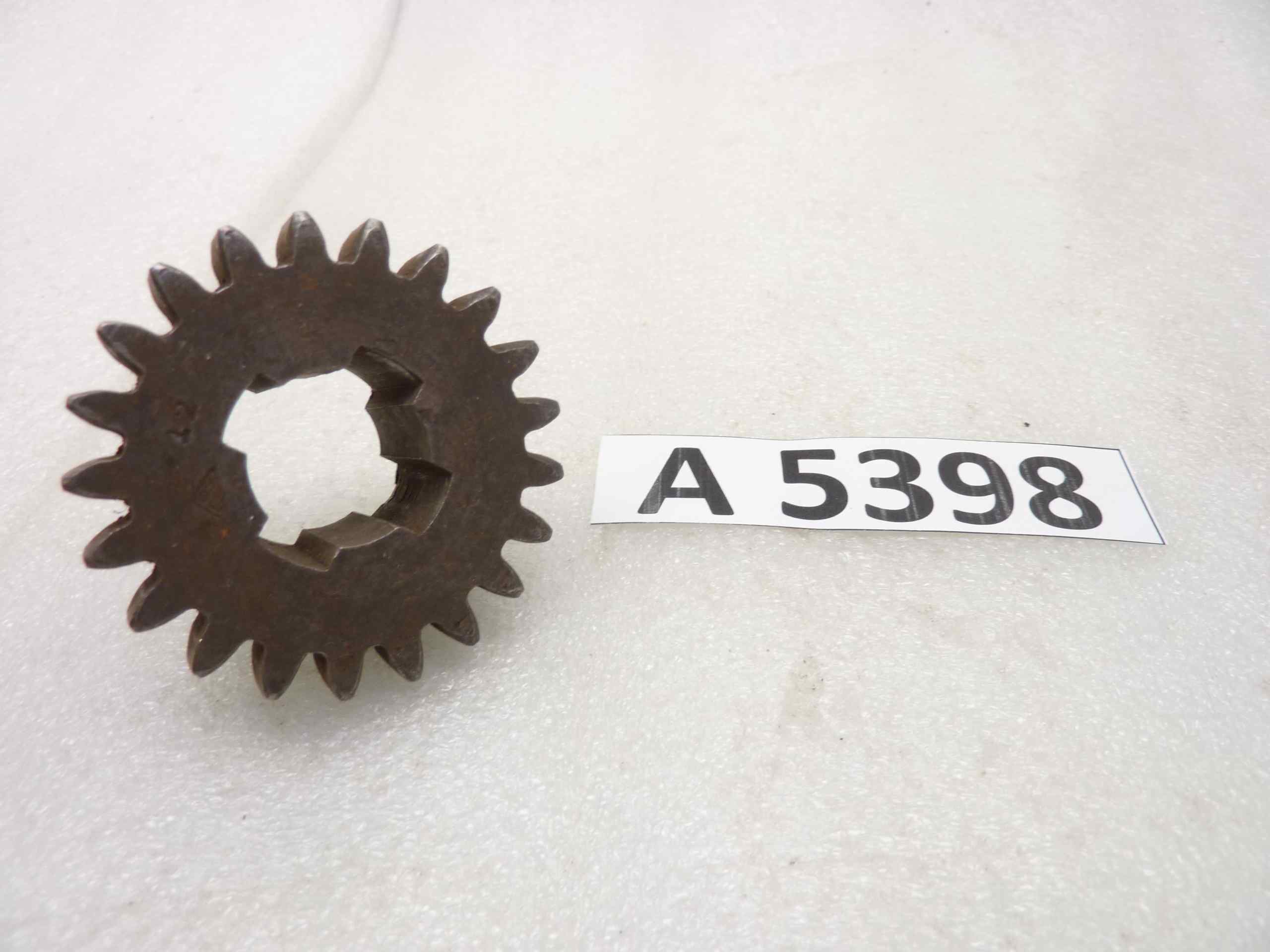 Ingranaggio cambio Guzzi 21 16 denti - immagine 4