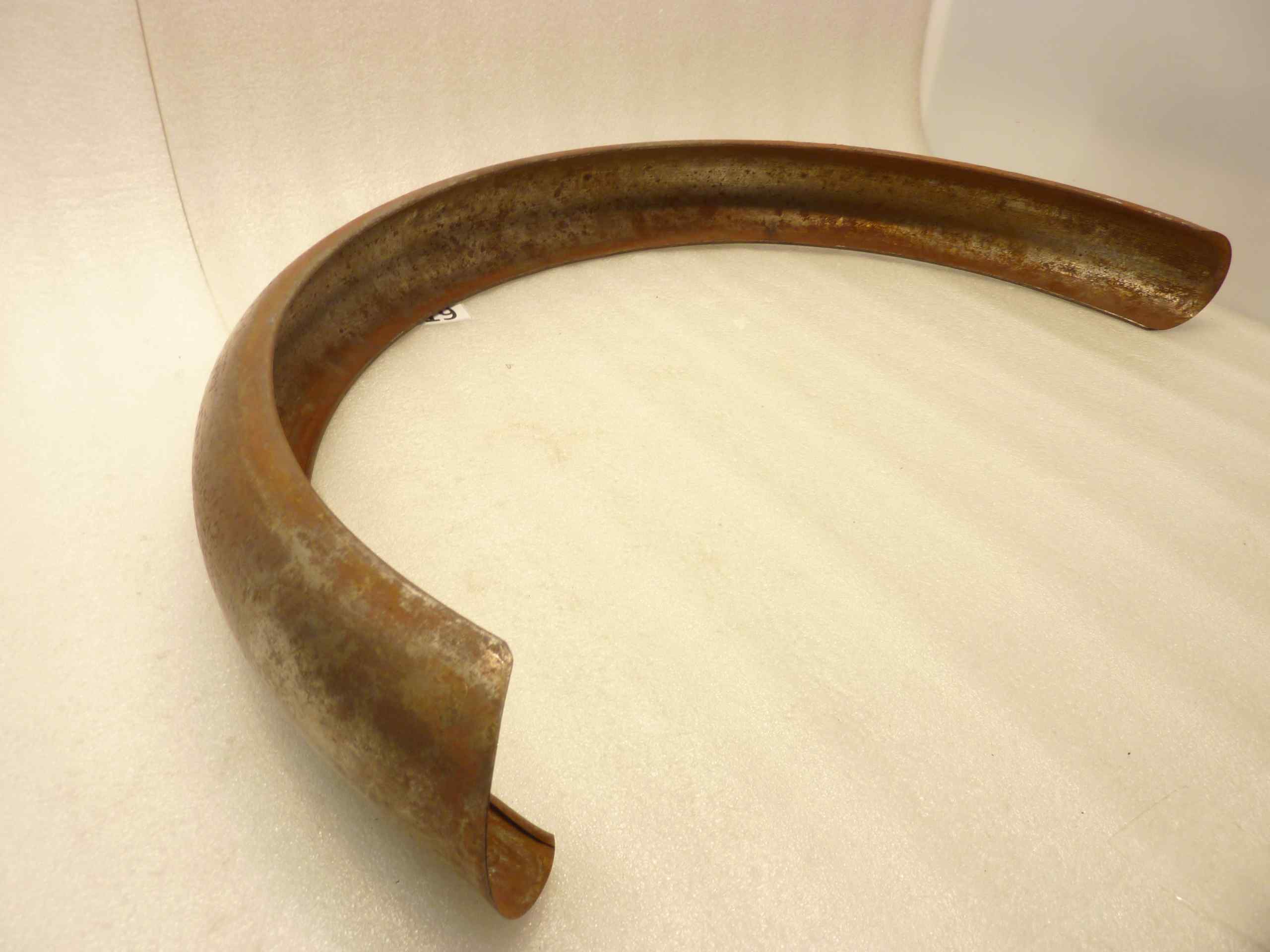 Parafango moto epoca da corsa anteriore NUOVO lunghezza 70 cm - larghezza interna 7,7 cm - atezza totale 41,5 cm - immagine 6