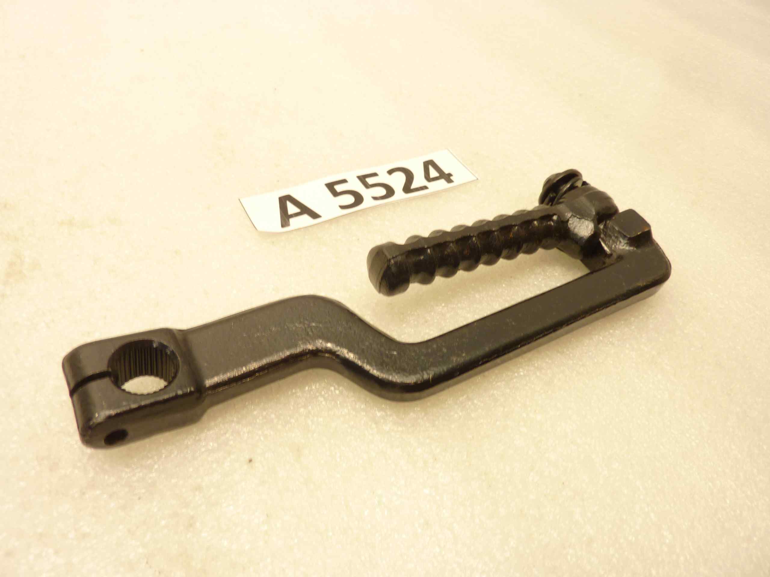 Pedale leva avviamento Buzzetti 6528 Kymco Yamaha MBK nuovo fondo di magazzino compatibile per: KYMCO AGILITY R10 BASIC 25KM/H AIR 4T E2 2005-2008KYMCO AGILITY R10 BASIC 50 AIR 4T E2 2005-2008KYMCO AGILITY R10 BASIC MMC 25KM/H AIR 4T E2 2009-2012KYMCO AGILITY R10 BASIC MMC 50 AIR 4T E2 2009-2012KYMCO AGILITY R10 PREMIUM 50 AIR 4T E2 2005-2008KYMCO AGILITY R12 BASIC 125 AIR 4T E2 2006-2008KYMCO AGILITY R12 BASIC 150 AIR 4T E2 2006-2008KYMCO AGILITY R12 BASIC 25KM/H AIR 4T E2 2005-2008KYMCO AGILITY R12 BASIC 50 AIR 4T E2 2005-2008KYMCO AGILITY R12 BASIC MMC 125 AIR 4T E2 2009-2017KYMCO AGILITY R12 BASIC MMC 150 AIR 4T E2 2009-2017KYMCO AGILITY R12 BASIC MMC 25KM/H AIR 4T E2 2009-2017KYMCO AGILITY R12 BASIC MMC 50 AIR 4T E2 2009-2017KYMCO AGILITY R12 CARRY 50 AIR 4T E2 2011-2017KYMCO AGILITY R12 DELIVERY 50 AIR 4T E2 2011-2017KYMCO AGILITY R12 RS 125 AIR 4T E2 2009-2017KYMCO AGILITY R12 RS 25KM/H AIR 4T E2 2009-2017KYMCO AGILITY R12 RS 50 AIR 4T E2 2009-2017KYMCO AGILITY R16 CITY 125 AIR 4T E2 2008-2013KYMCO AGILITY R16 CITY 150 AIR 4T E2 2008-2013KYMCO AGILITY R16 CITY 25KM/H AIR 4T E2 2008-2013KYMCO AGILITY R16 CITY 50 AIR 4T E2 2008-2013KYMCO AGILITY R16+ 25KM/H AIR 4T E2 2014-2017KYMCO AGILITY R16+ 50 AIR 4T E2 2014-2017KYMCO COBRA 50 AIR 2T E1 1999-2002KYMCO COBRA 50 AIR 2T E2 2002-2006KYMCO DINK 50 AIR 2T E1 1997-2001KYMCO DINK 50 H2O 2T E1 1999-2001KYMCO PEOPLE 125 AIR 4T E1 1999-2004KYMCO PEOPLE 150 AIR 4T E1 1999-2004KYMCO PEOPLE 25KM/H AIR 2T E2 2002-2004KYMCO PEOPLE 50 AIR 2T E1 1999-2001KYMCO PEOPLE S 125 AIR 4T E2 2005-2006KYMCO SPACER 50 AIR 2T E1 1997-2002KYMCO SUPER 9 25KM/H AIR 2T E1 2000-2002KYMCO SUPER 9 50 AIR 2T E1 2000-2002KYMCO SUPER 9 50 H2O 2T E1 2000-2002KYMCO TOP BOY 50 AIR 2T E1-E2 2000-2005MBK BOOSTER X 50I H2O 4T E3 2007-2009MBK NITRO II 50I H2O 4T E3 2014-2016MBK OVETTO II 25KM/H H2O 4T E3 2012MBK OVETTO II 50I H2O 4T E3 2009-2016MBK OVETTO II UBS 50I H2O 4T E3 2012-2016YAMAHA AEROX II 50I H2O 4T E3 2014-2016YAMAHA AEROX II 50I H2O 4T E4 2018YAMAHA BW'S 50I H2O 4T E2 2014-2015YAMAHA GIGGLE 50I H2O 4T E3 2007-2009YAMAHA NEO'S II 25KM/H H2O 4T E3 2012-2014YAMAHA NEO'S II 50I H2O 4T E3 2009-2017YAMAHA NEO'S II 50I H2O 4T E4 2018YAMAHA NEO'S II 50I USB H2O 4T E3 2012-2017YAMAHA NEO'S II 50I USB H2O 4T E4 2018YAMAHA NEOS LA POSTE 50I H2O 4T E3 2011-2015YAMAHA VINO 50I H2O 4T E3 2006-2018YAMAHA ZUMA F 50I H2O 4T E3 2012-2016YAMAHA ZUMA FX 50I H2O 4T E3 2014-2018 - immagine 2