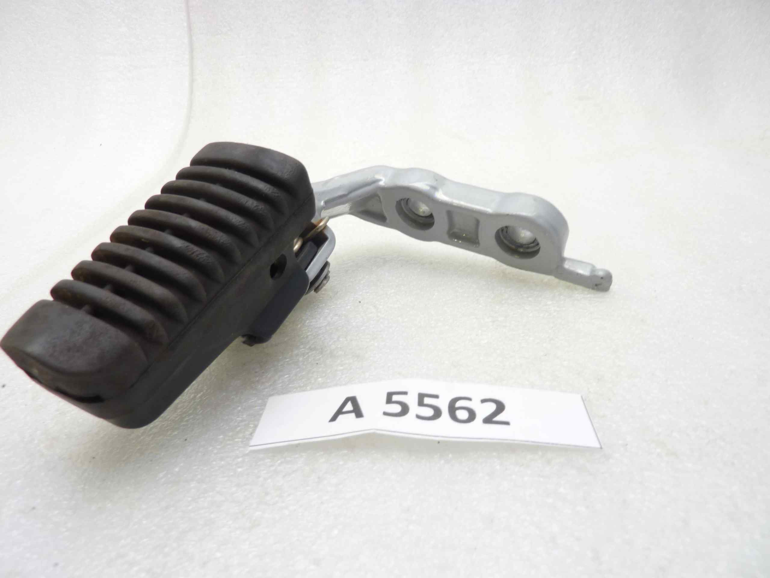 Staffa pedalino poggiapiedi Aprilia Pegaso 650 97-00 anteriore sinistra - immagine 2