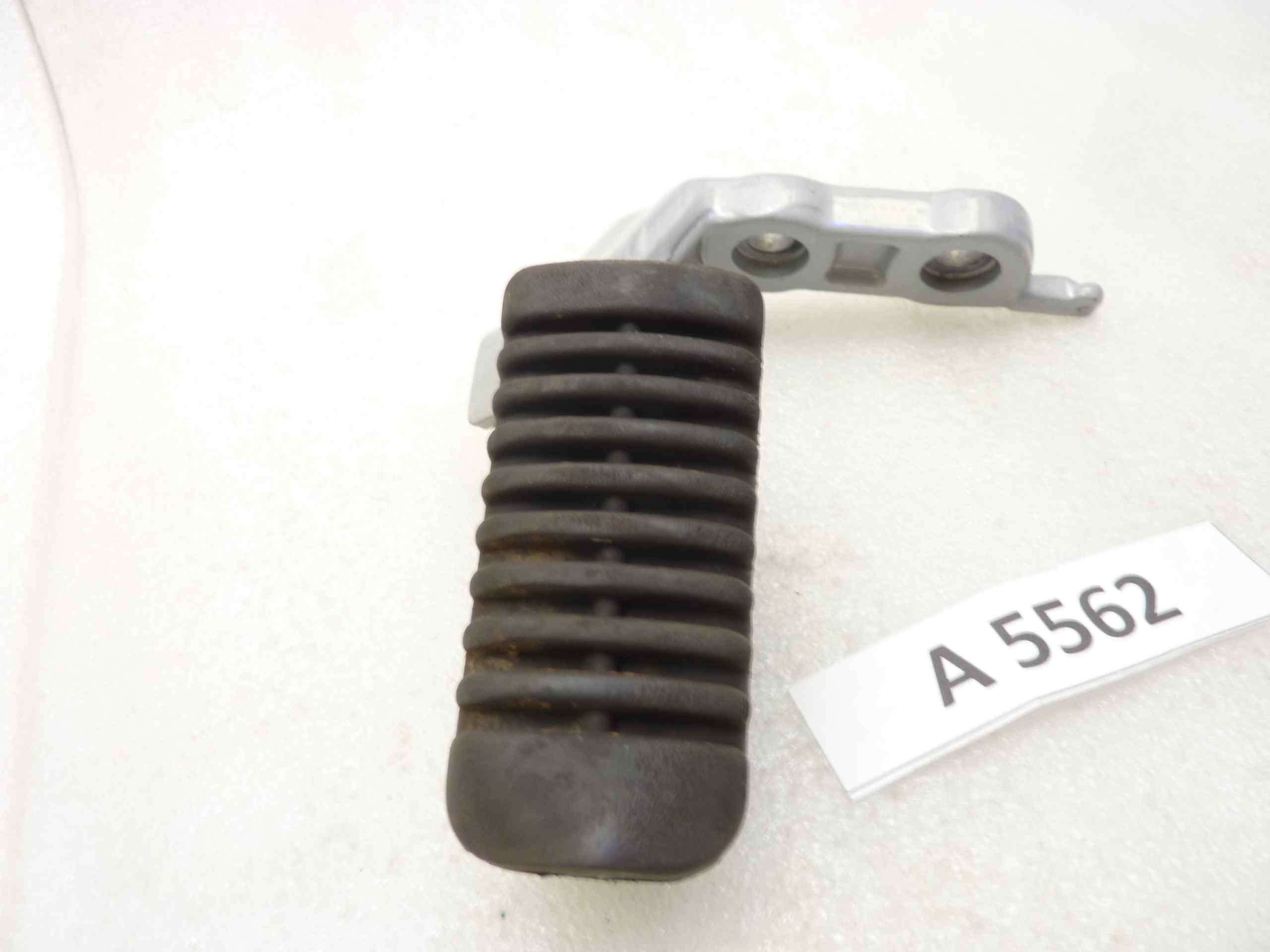 Staffa pedalino poggiapiedi Aprilia Pegaso 650 97-00 anteriore sinistra - immagine 3