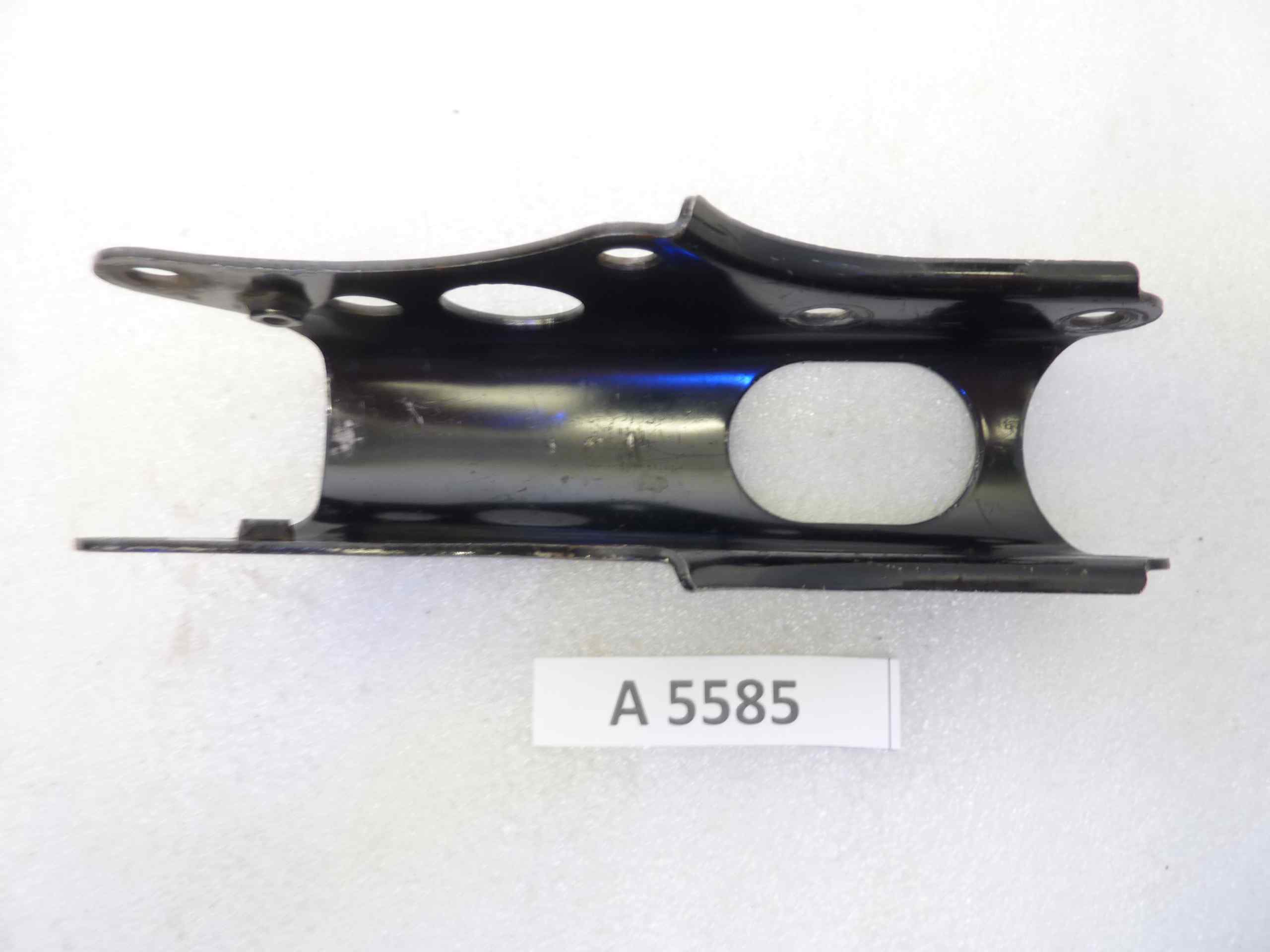 Supporto motore Yamaha XT 550 5Y1 nero - immagine 4