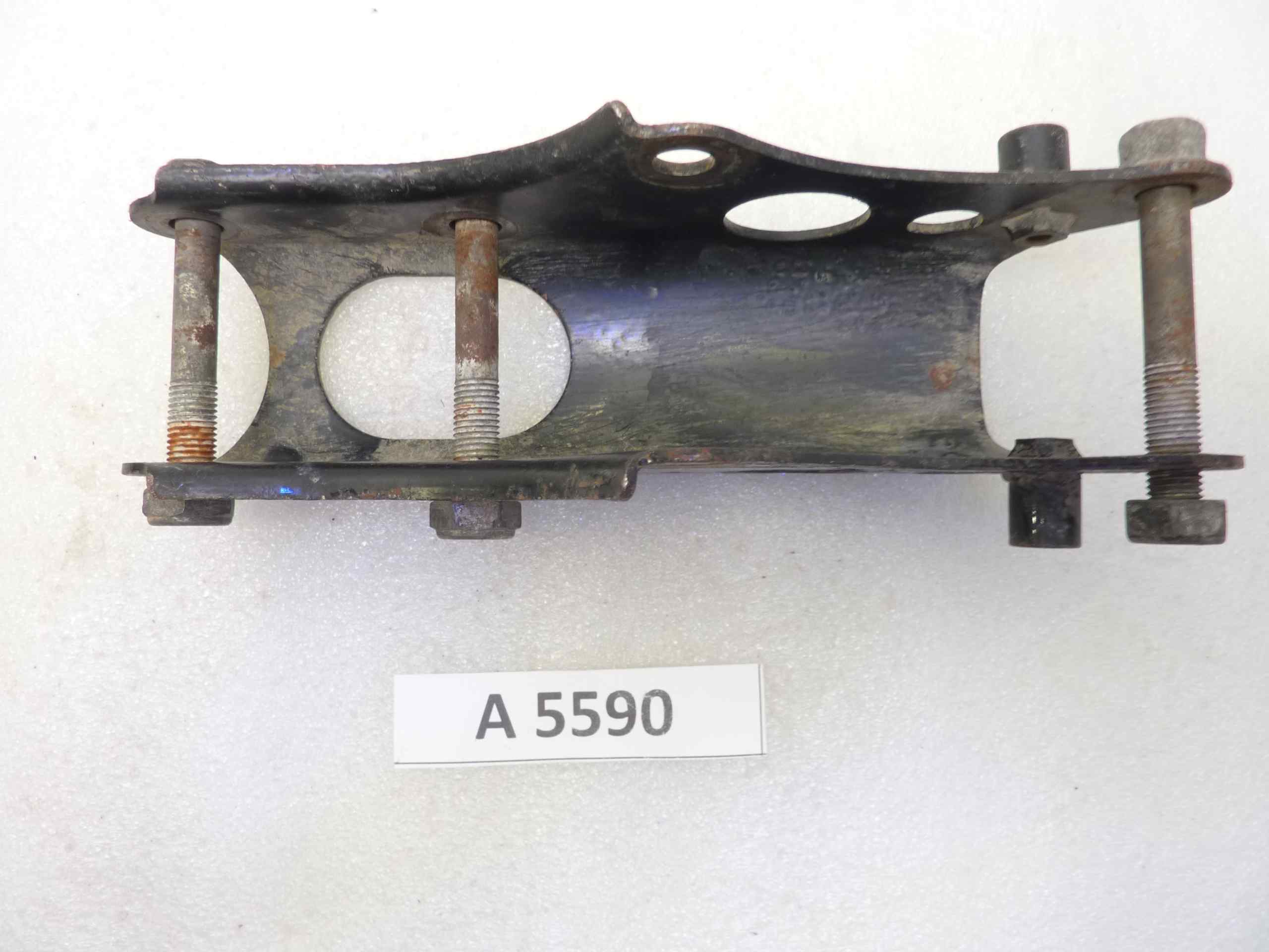 Supporto motore Yamaha XT 550 5Y3 84 - immagine 5